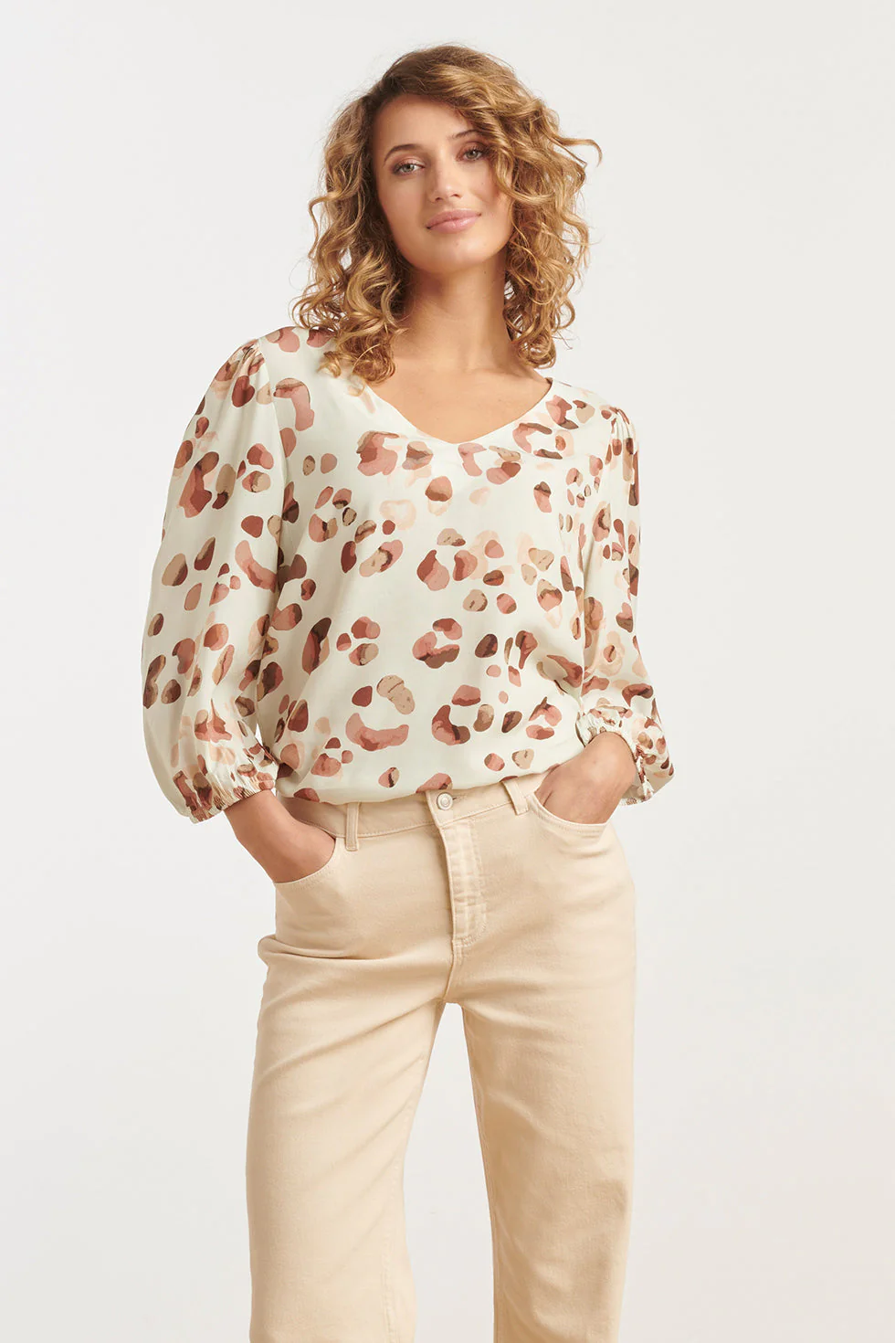 25164 E Animal Print Top Met V-Hals | Sand - Muticolour