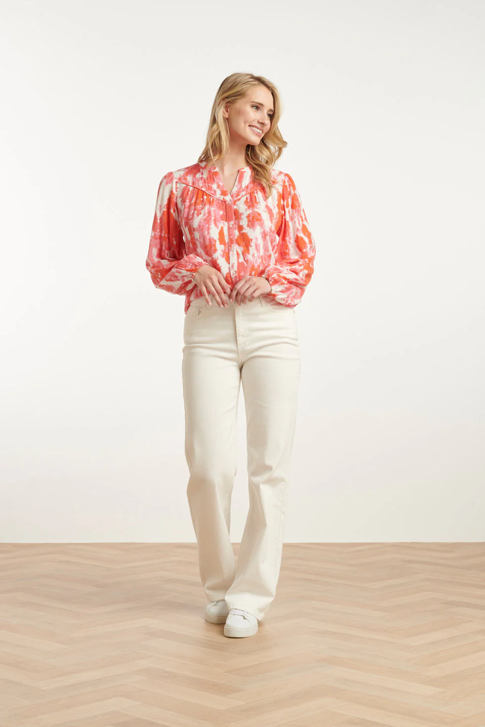 25181 Blouse Met Abstracte Verfspattersperzik | Muticolour - Image 3
