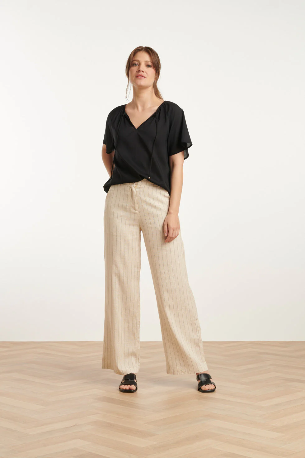 25192 Viscose Top | Black - Image 3