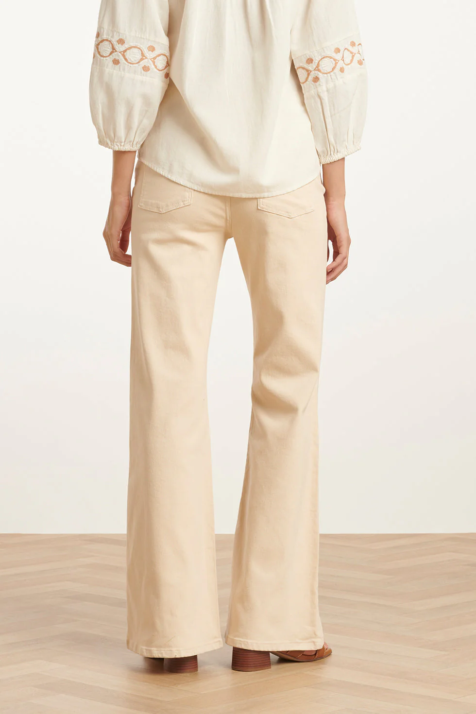 25206 Flared Jeans | Sand - Image 6