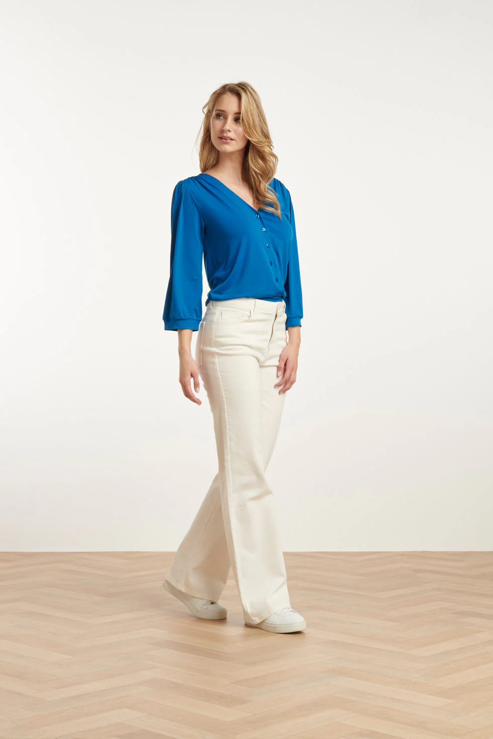 25207 Te Denim Straight Jeans | White - Image 4