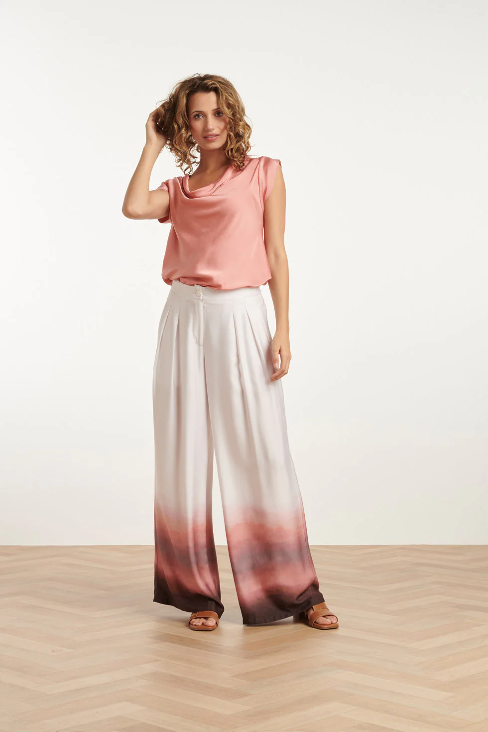 25212 Waterfall Satijn Top | Old Pink - Image 3