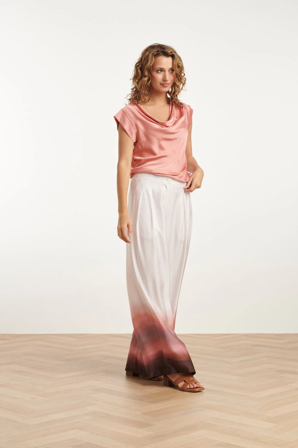25212 Waterfall Satijn Top | Old Pink - Image 4