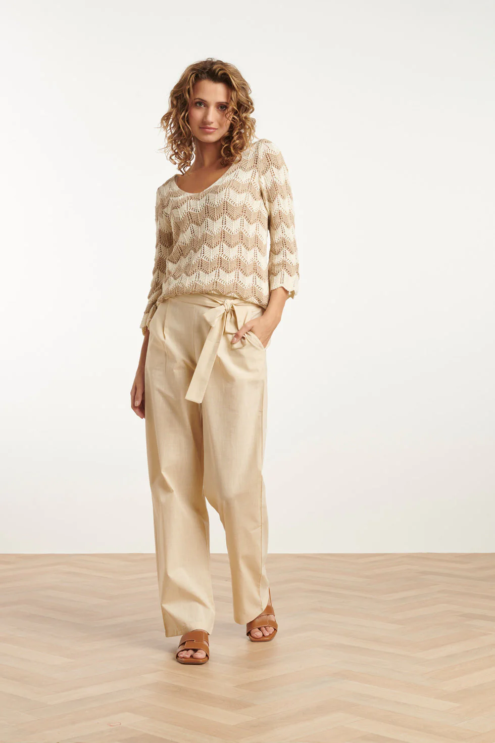 25220 E Zigzag Crochet Top | Off White - Sand - Image 3