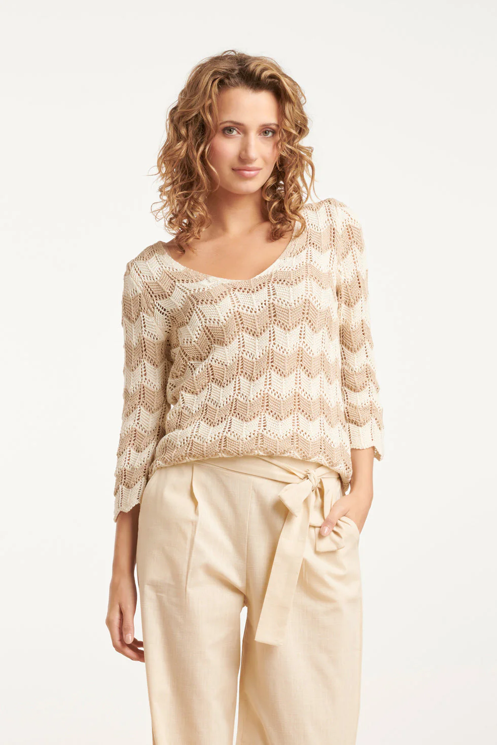25220 E Zigzag Crochet Top | Off White - Sand - Image 4