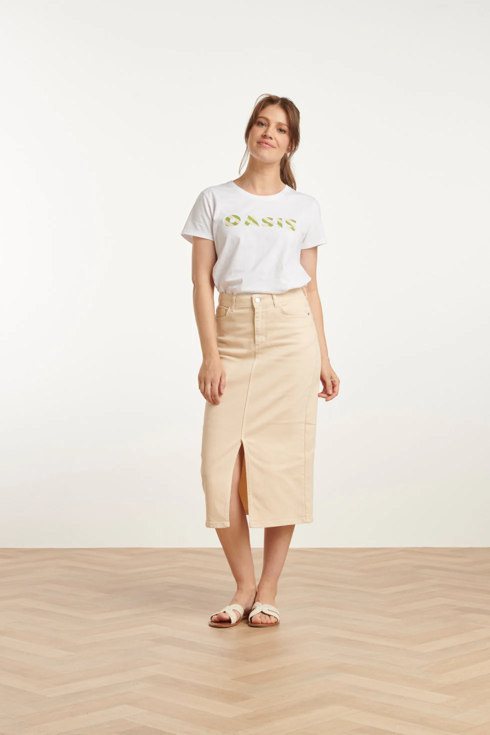 25225 Te Katoenen T-Shirt Met Oasis Print | White - Muticolour - Image 3