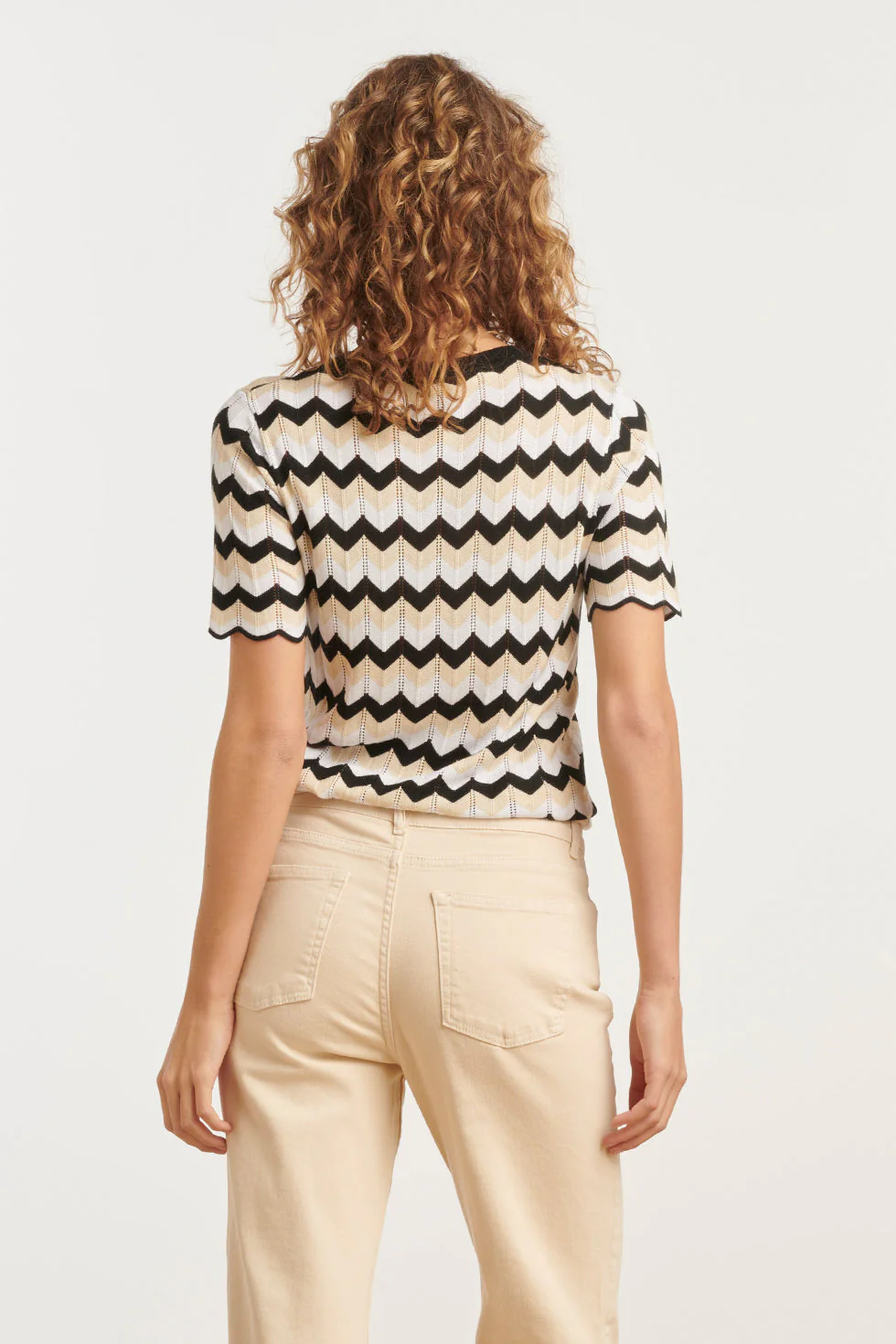 25266 Zigzag Gebreide Top, | Sand - Black - Image 6