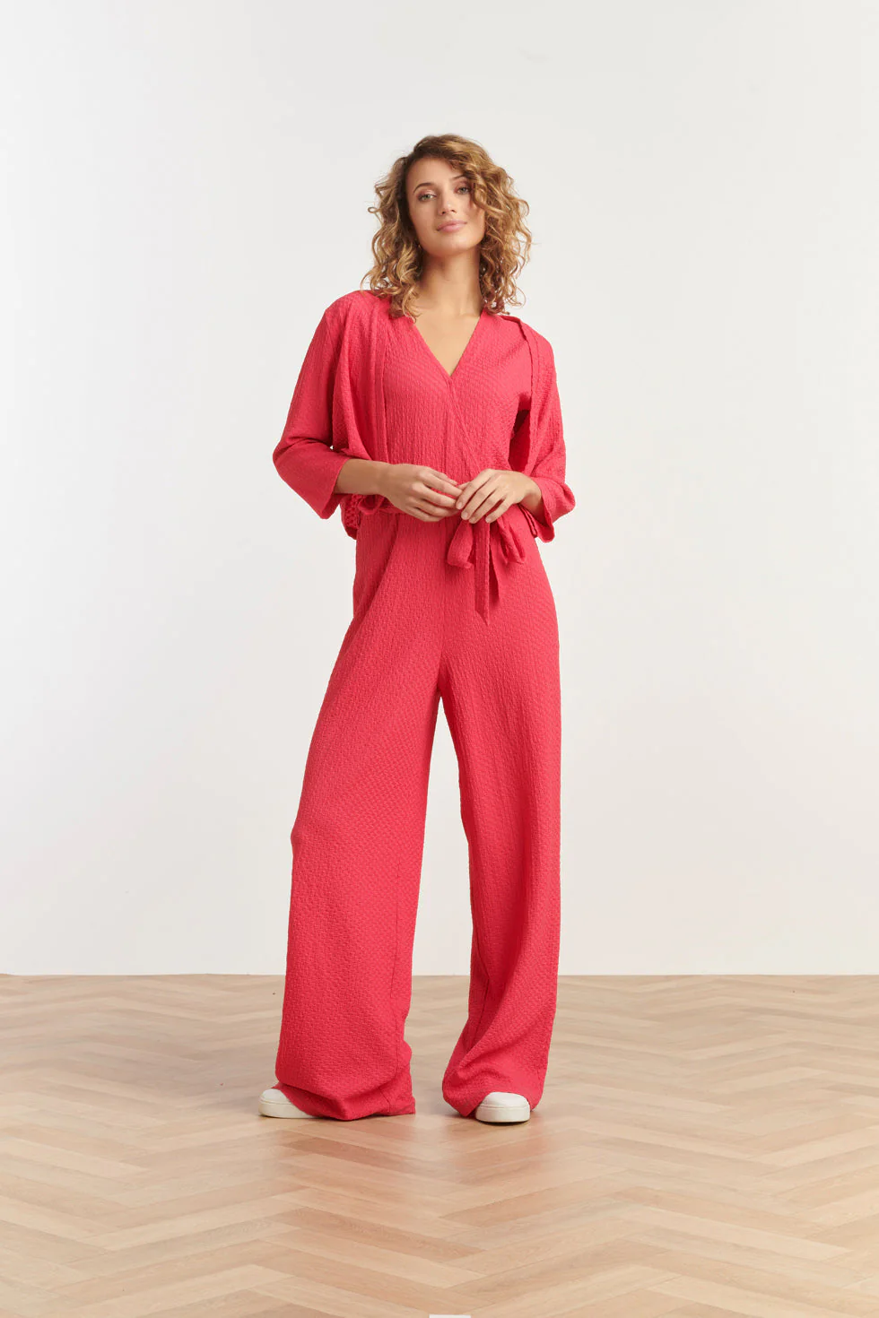 25269  Stretchy Crinkle Bolero | Pink - Image 3