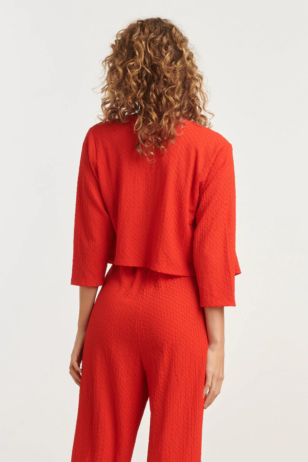 25269 Stretchy Crinkle Bolero | Red - Image 6