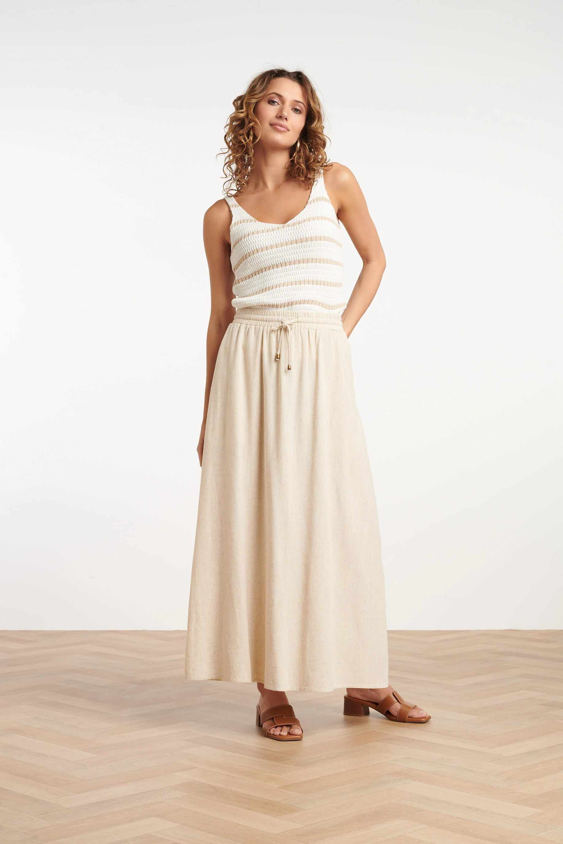 25303, Tops | Off White - Sand - Image 3