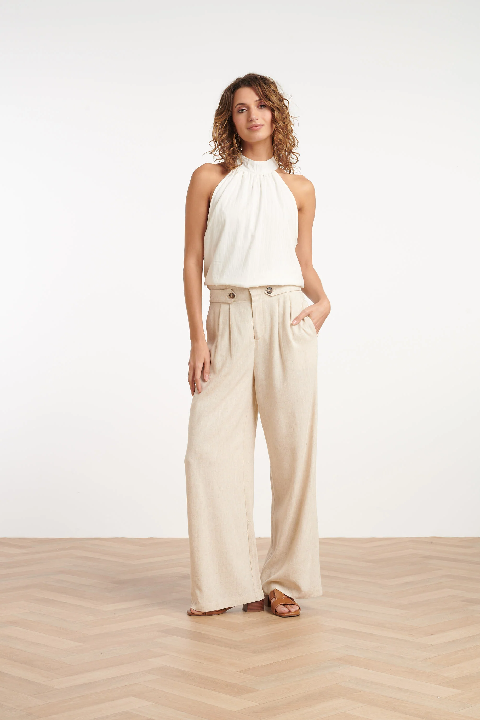 25315, Tops | Off White