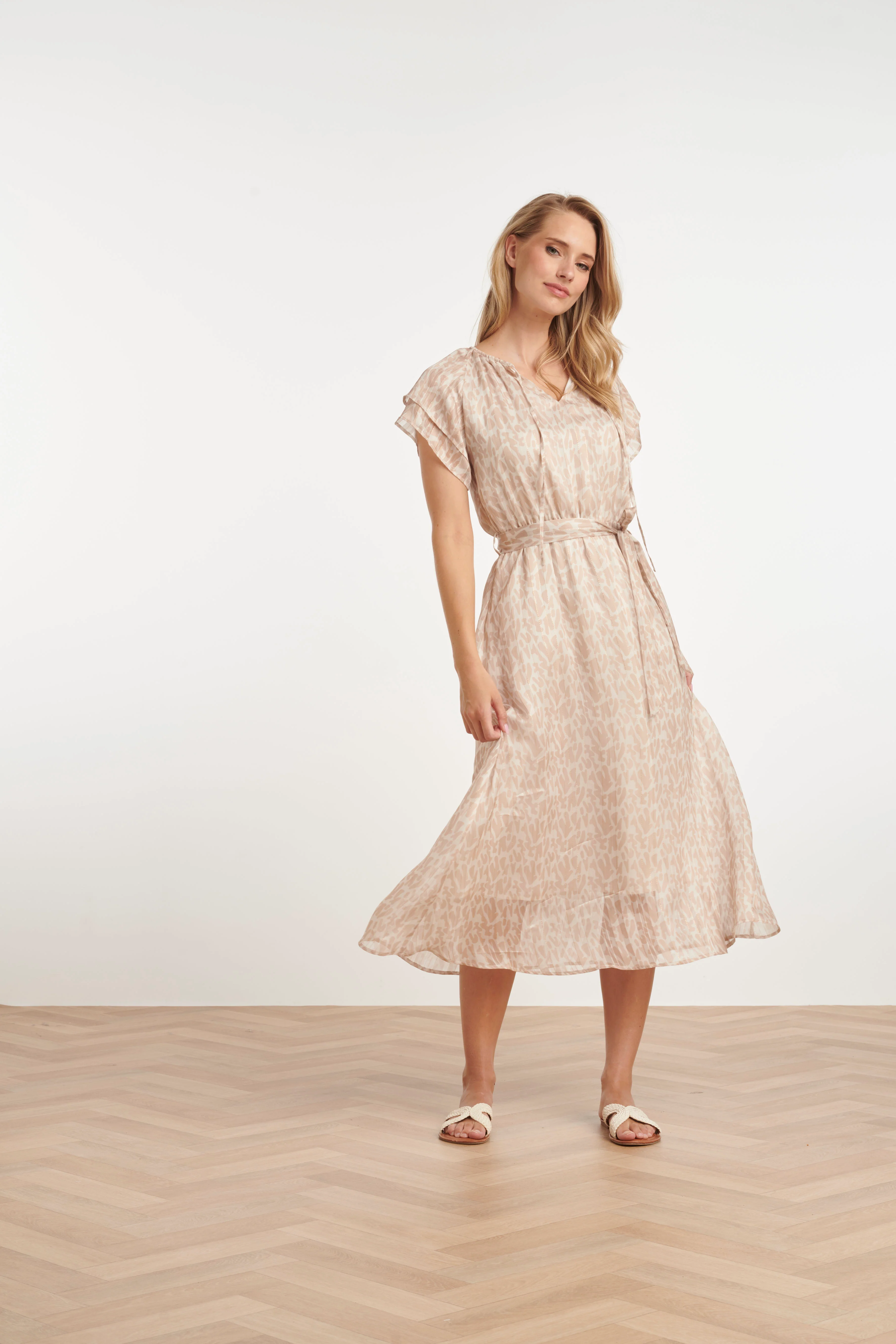 25335, Jurken | Sand - Off White - Image 2