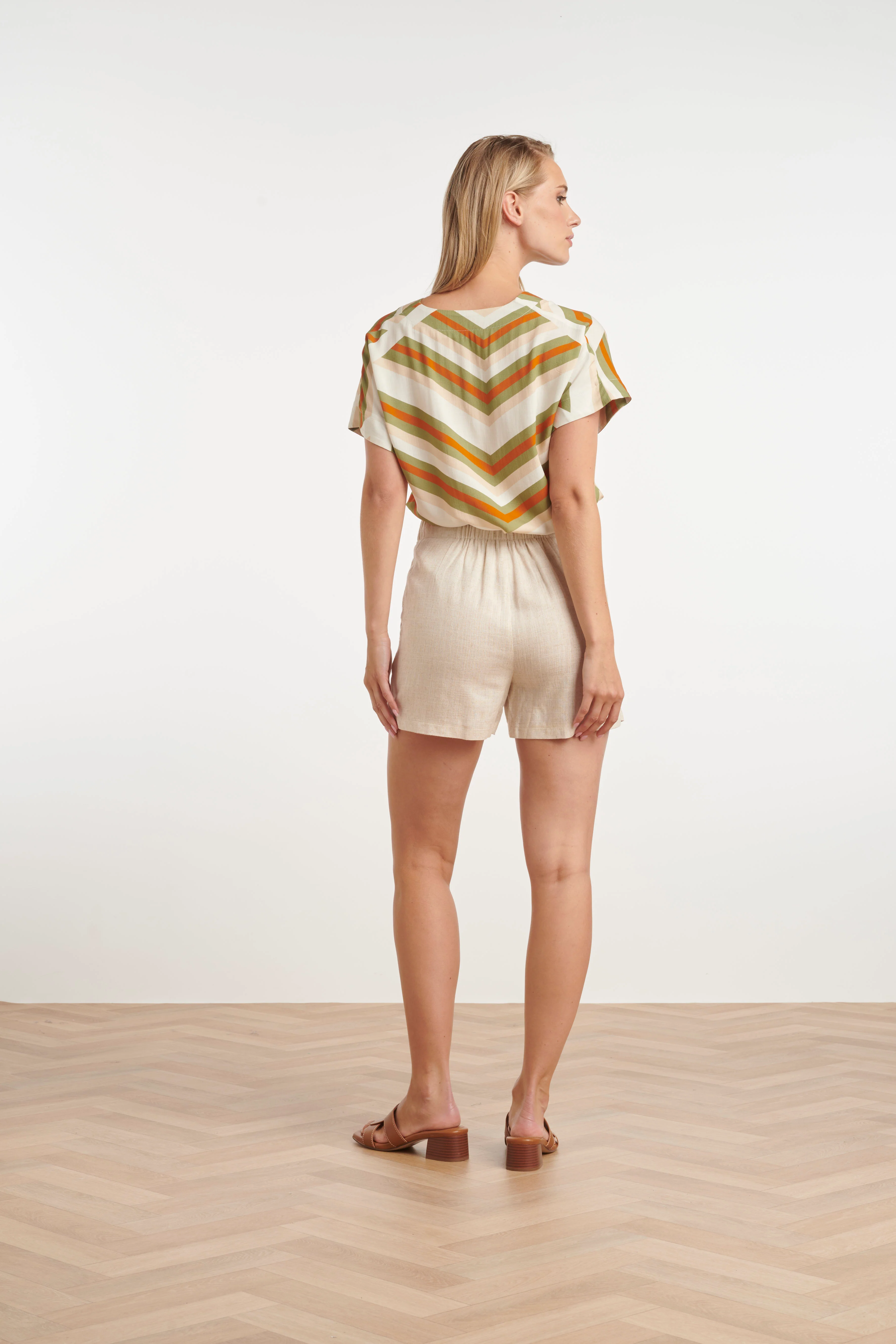 25345, Tops | Off White - Muticolour - Image 5
