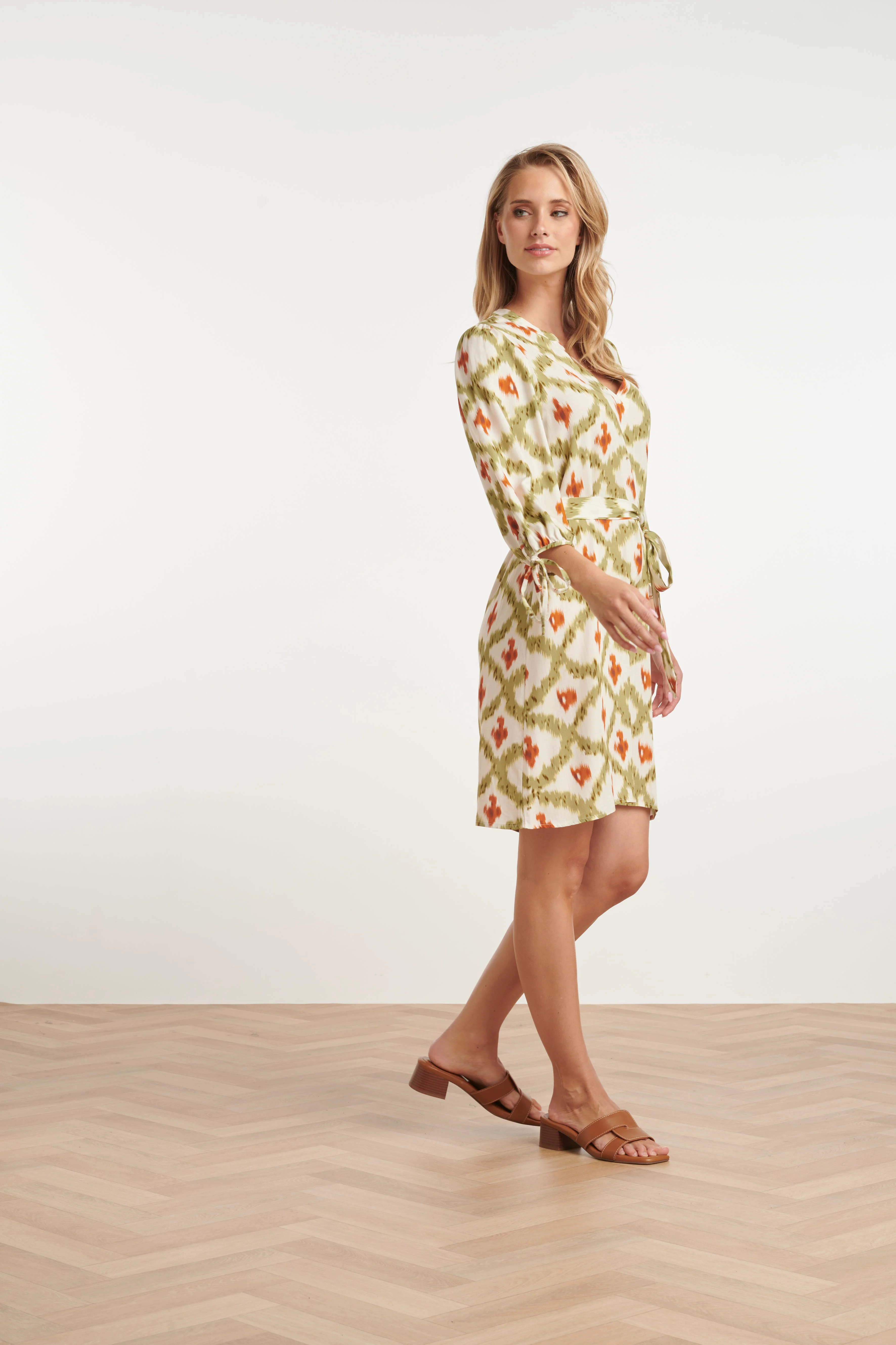 25355, Jurken | Off White - Muticolour - Image 3