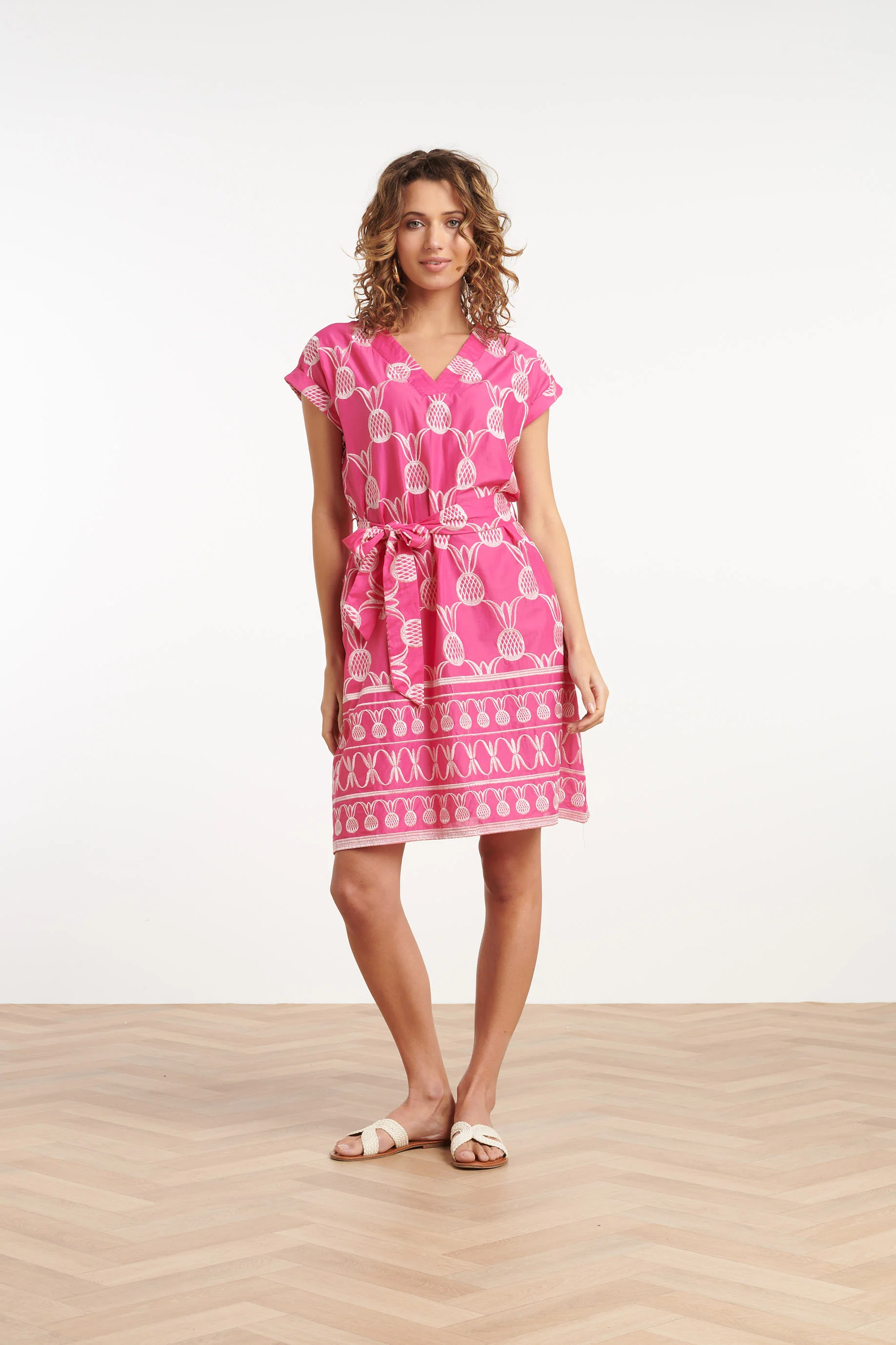 25357, Jurken | Fuchsia - White - Image 2