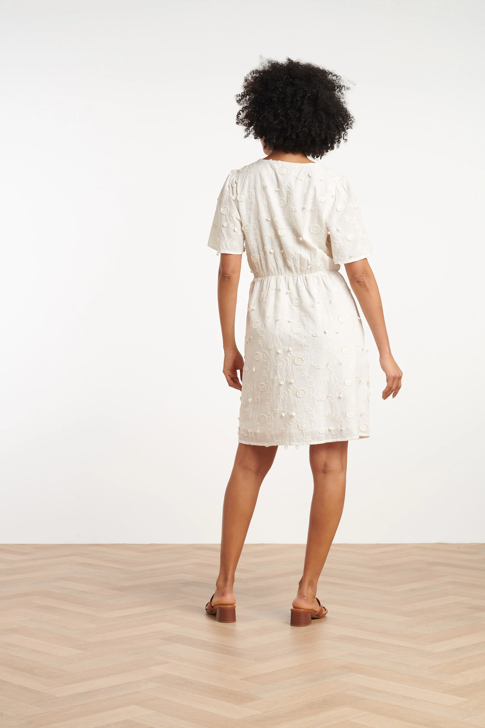 35002, Jurken | Off White - Image 6