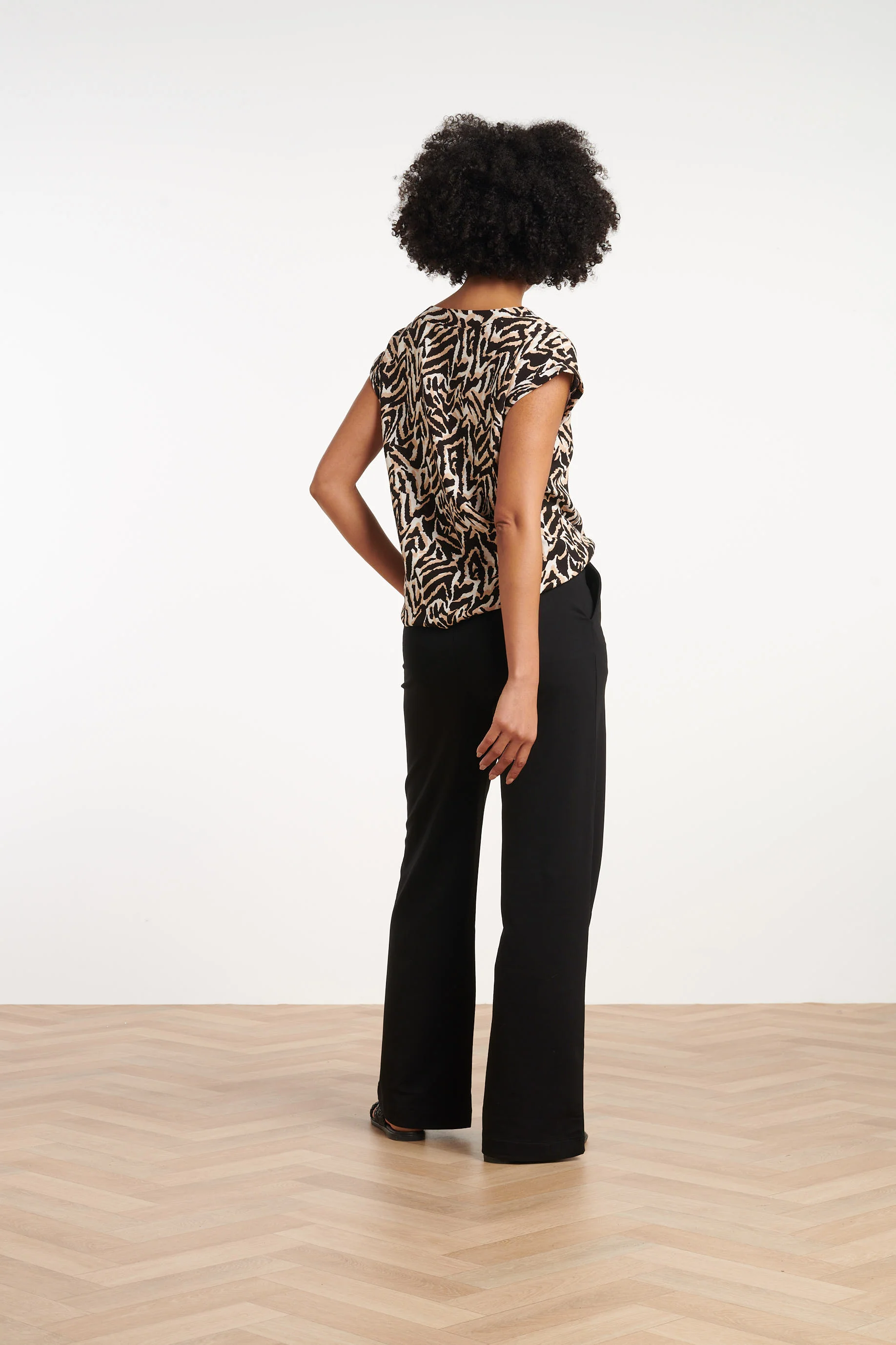 35022, Tops | Black - Muticolour - Image 6