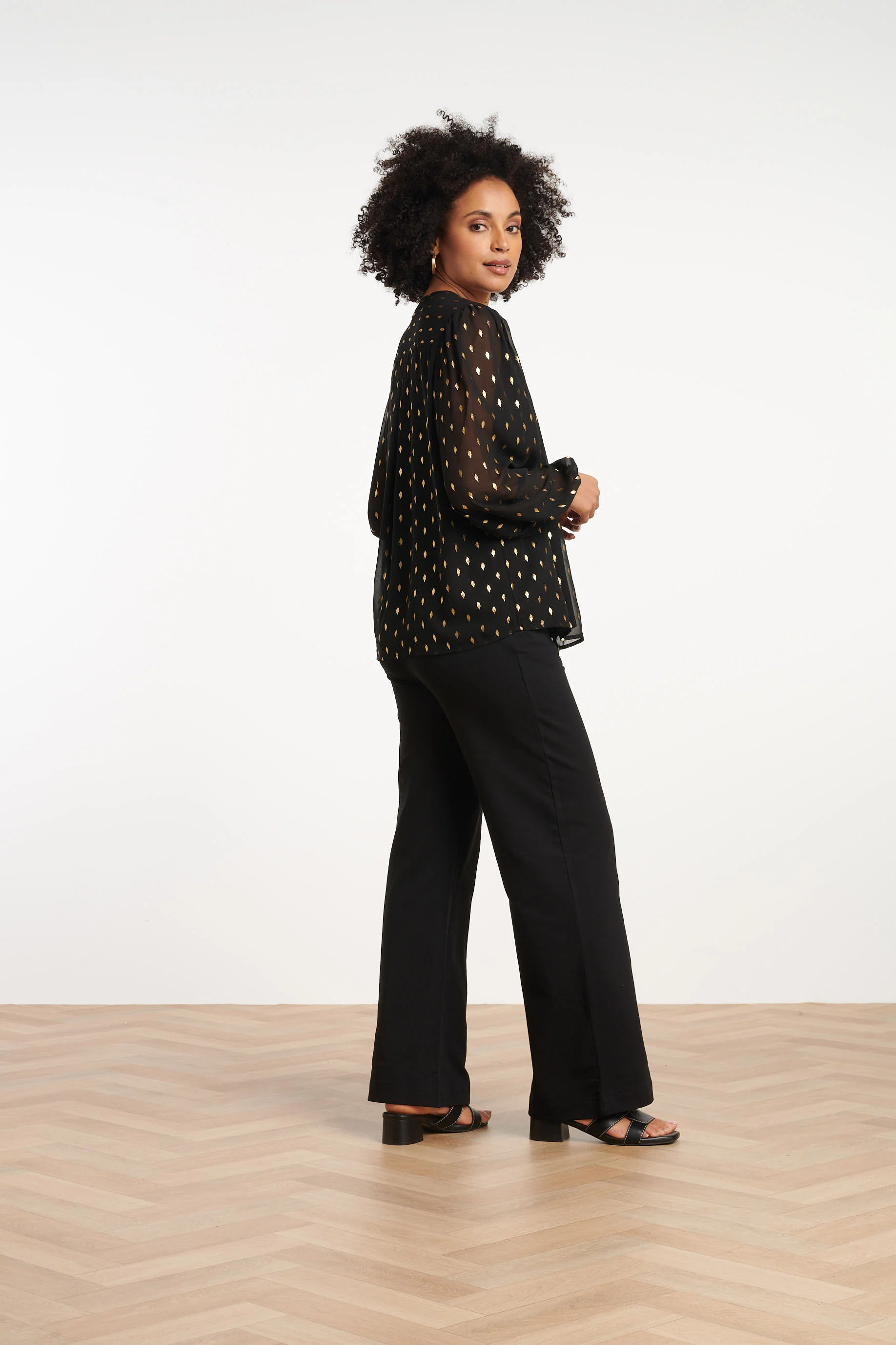 35051, Tops | Black - Gold - Image 5