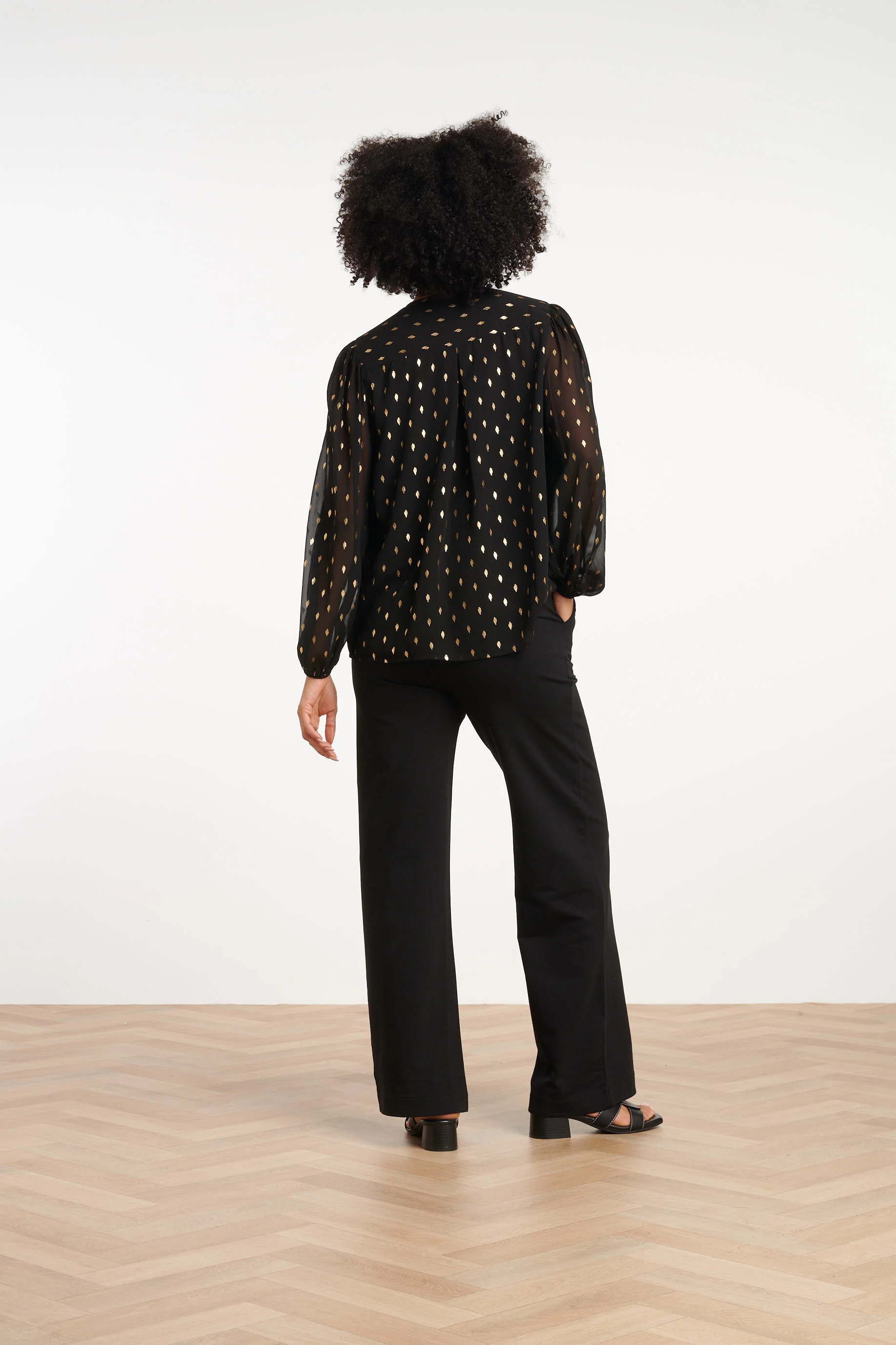 35051, Tops | Black - Gold - Image 6