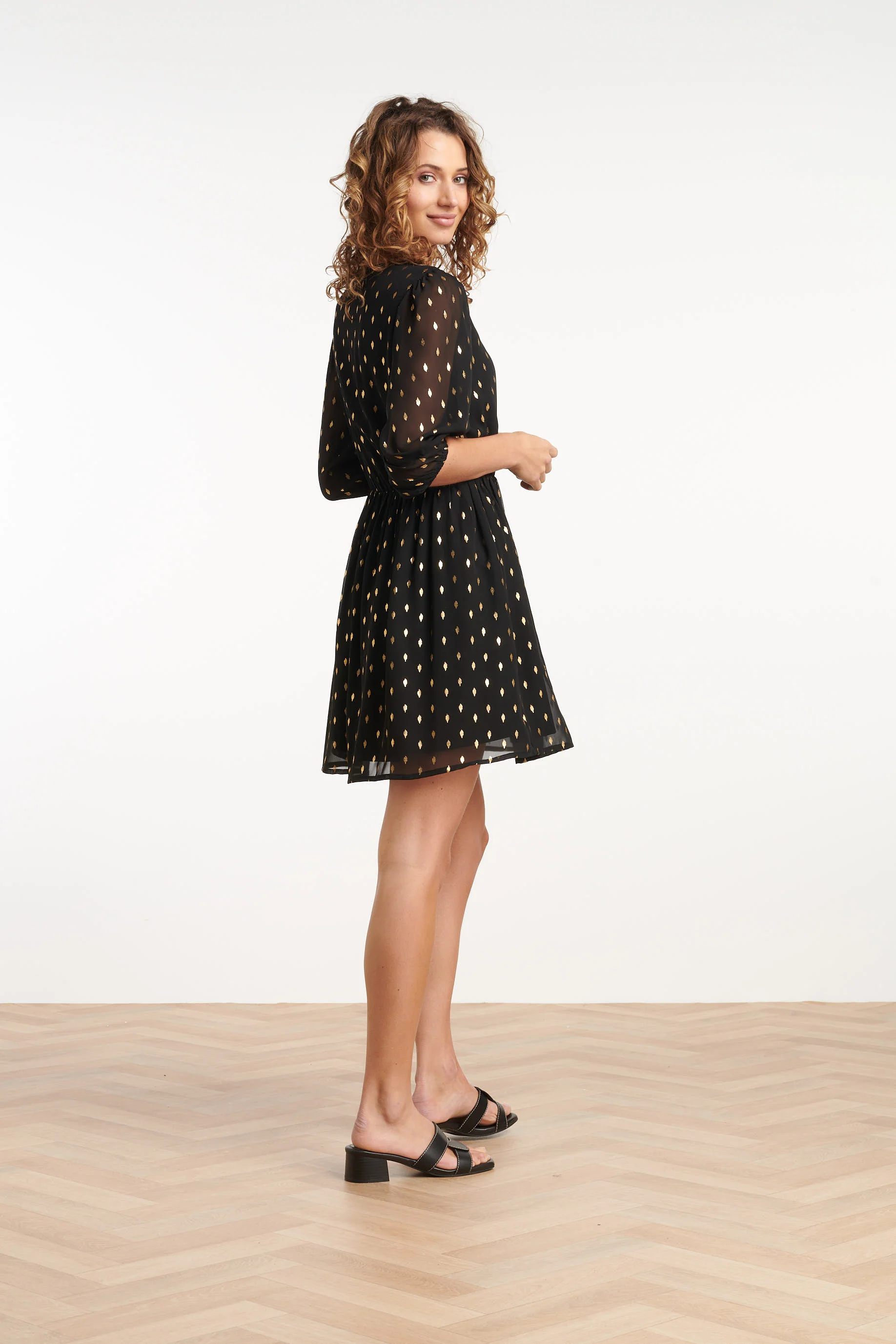 35061, Jurken | Black - Gold - Image 5