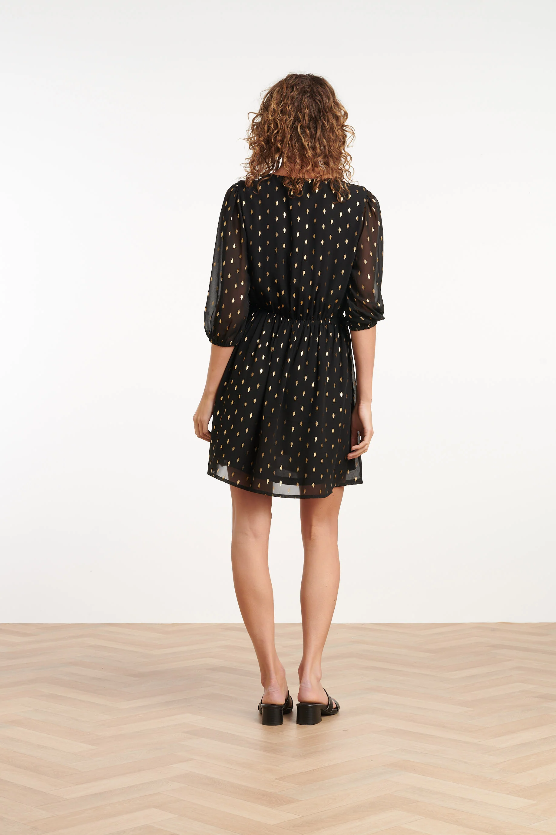 35061, Jurken | Black - Gold - Image 6