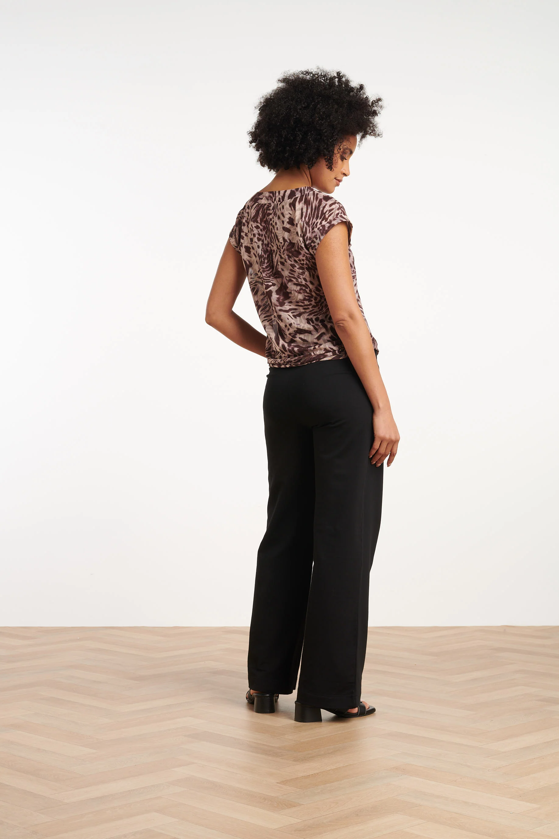 35115, Tops | Sand - Brown - Image 5