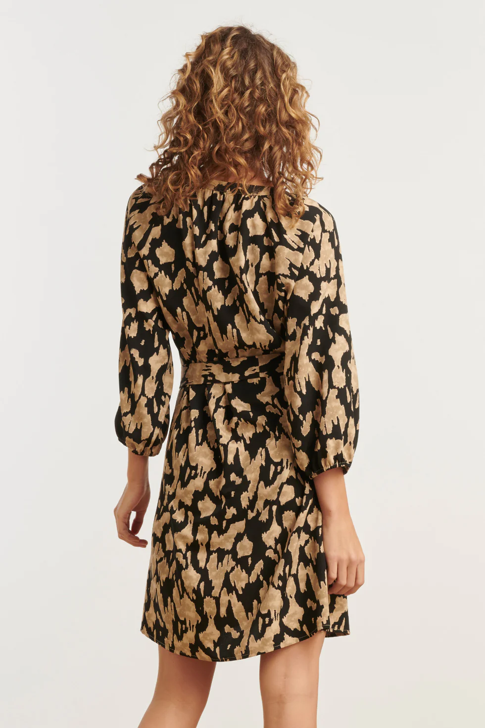 35119, Jurken | Sand - Black - Image 6
