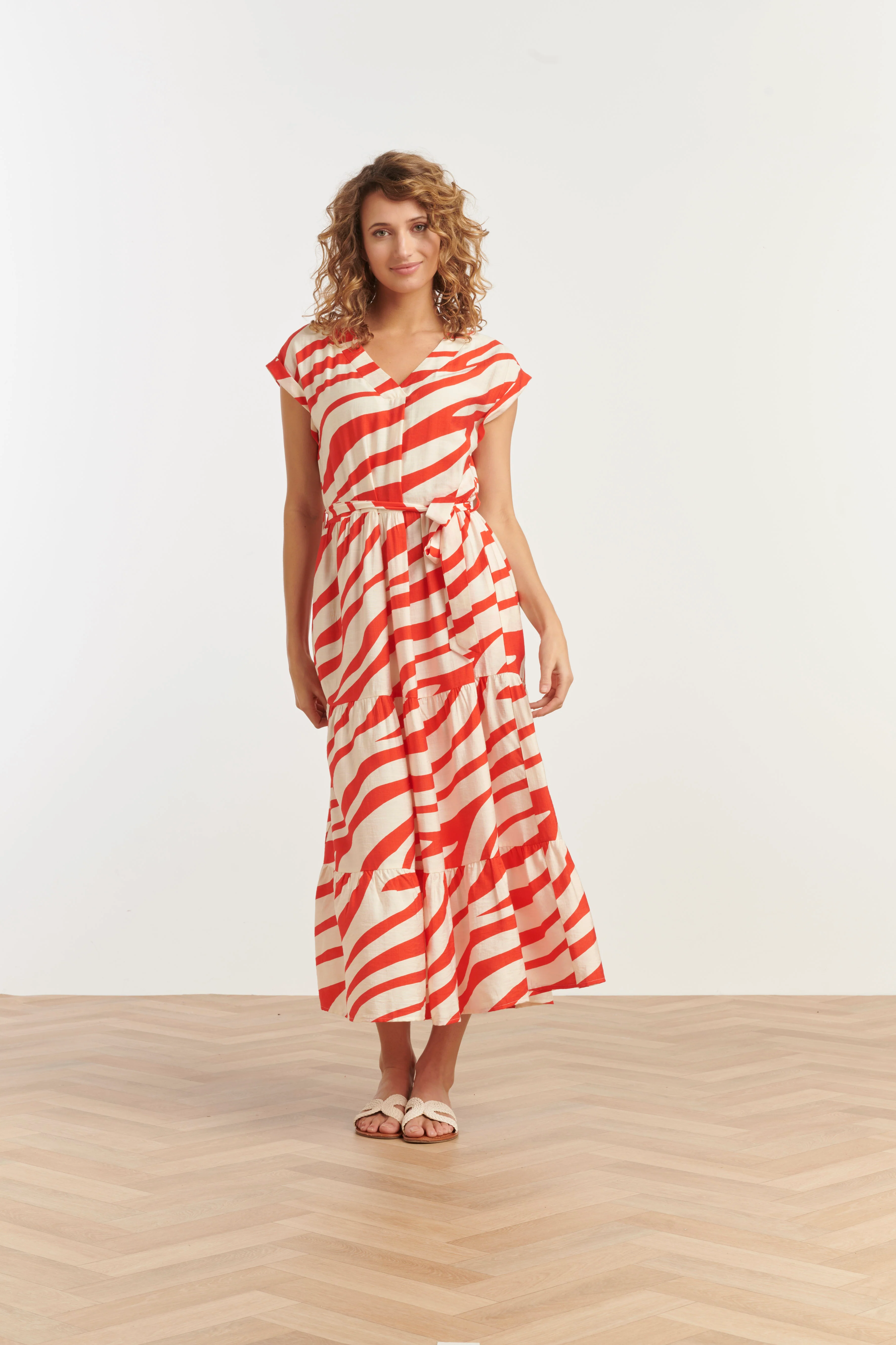 35155, Jurken | Sand - Red
