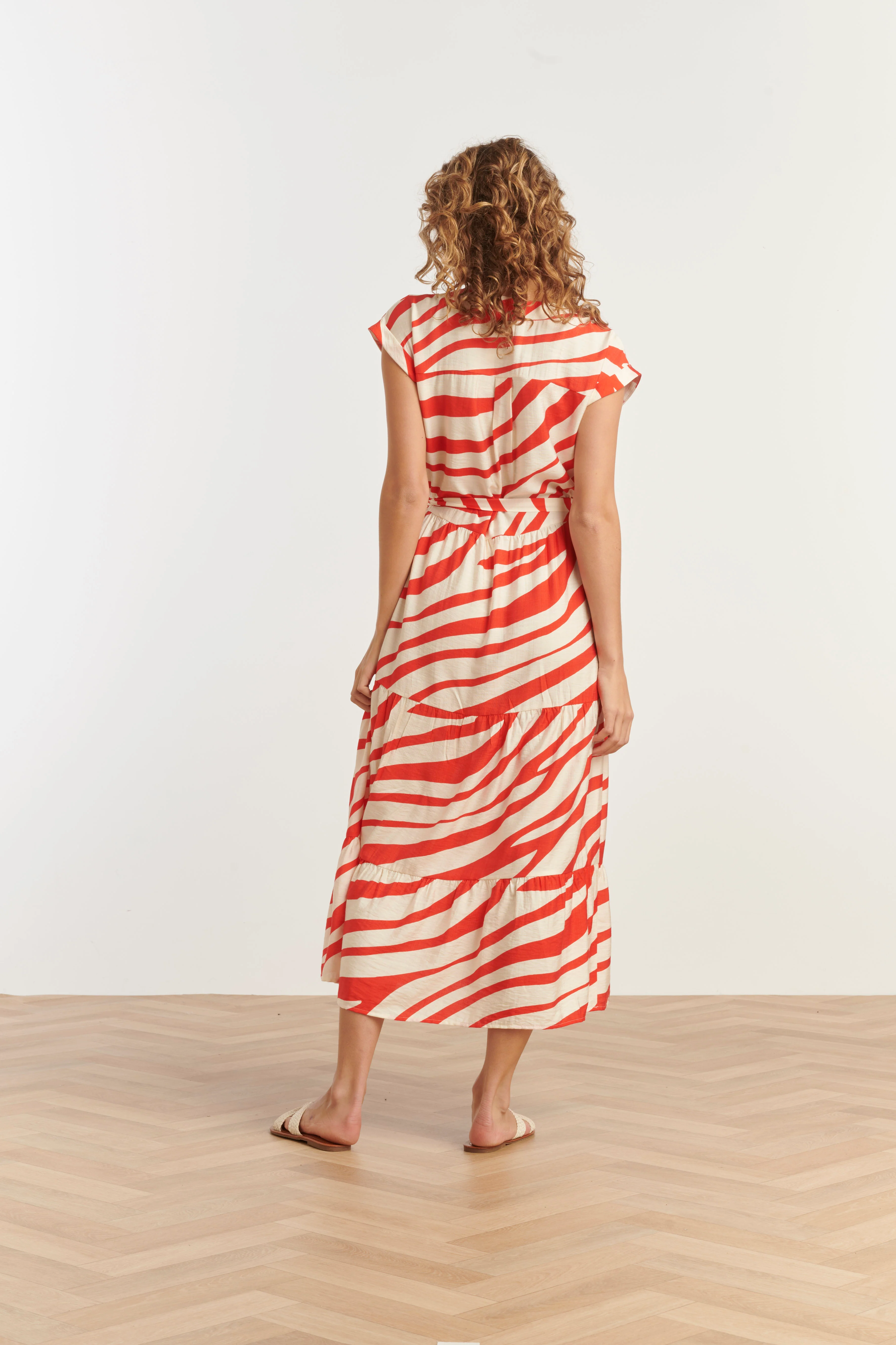 35155, Jurken | Sand - Red - Image 6