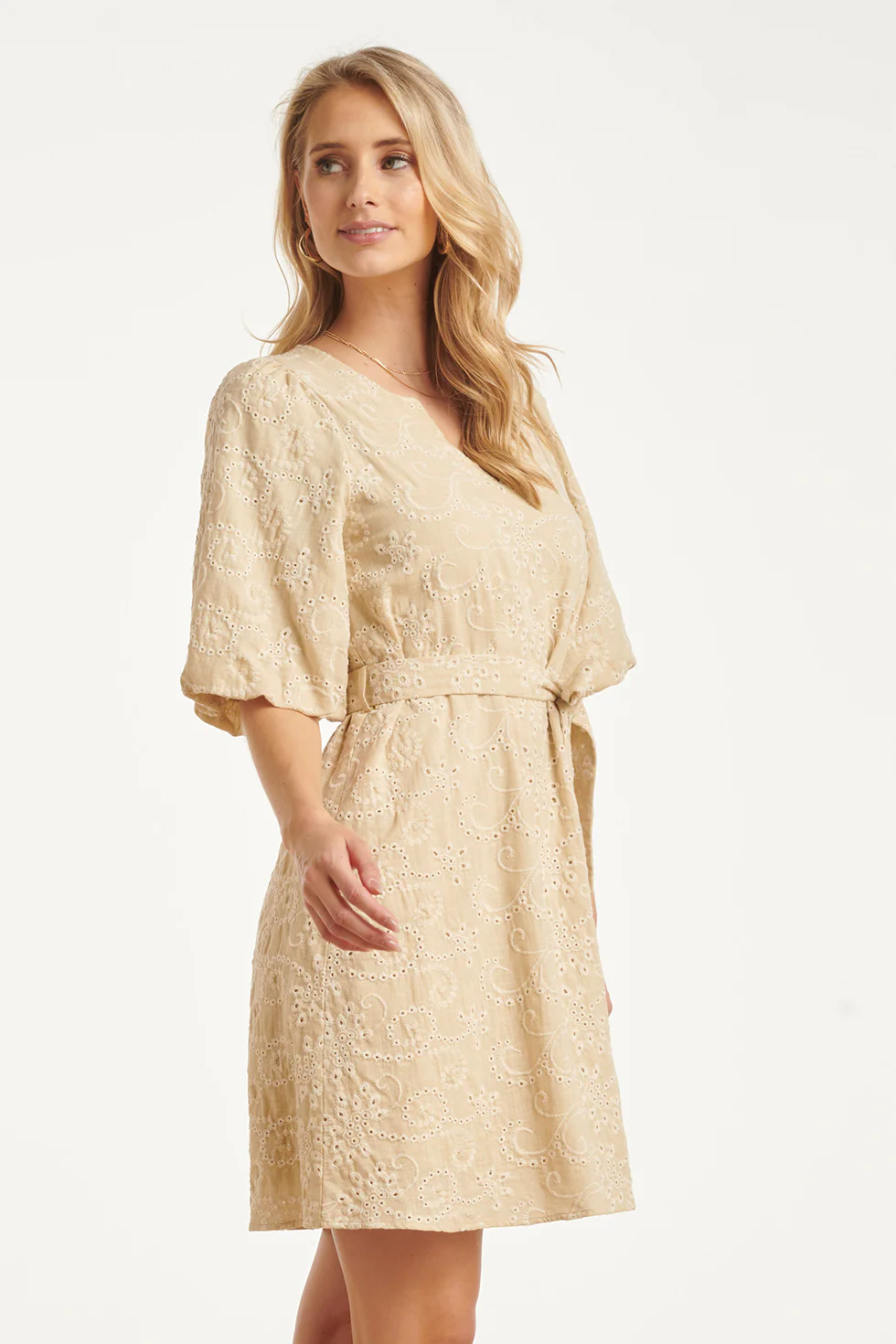 Beige Jurk Met Broderie Borduur | Sand - Image 8