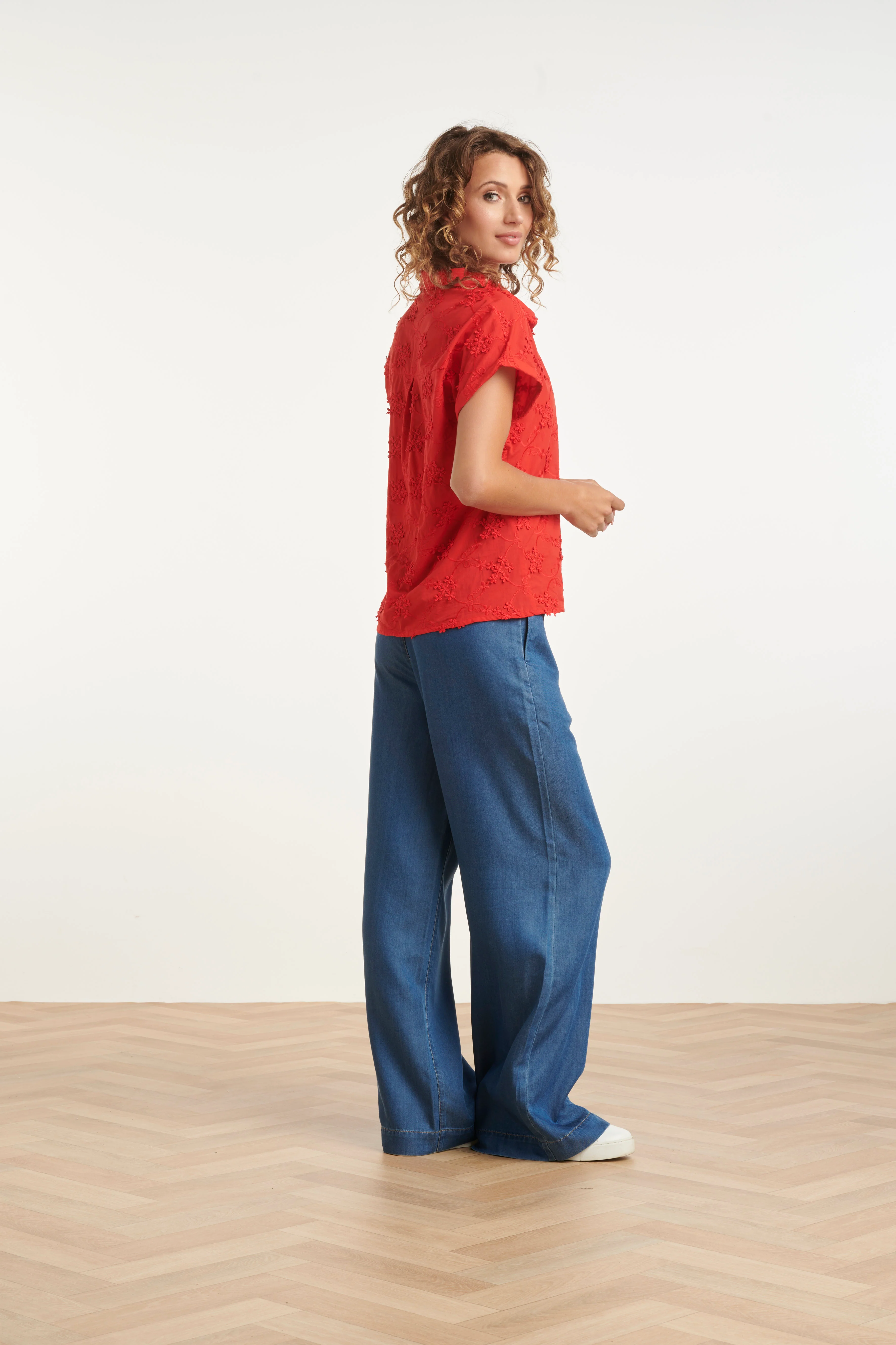 Blouse Met Bloemen Borduursel En Korte Mouwen | Red - Image 5