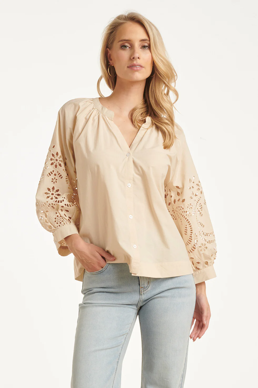 Blouse Met Broderie Pofmouw Detail | Sand - Image 2