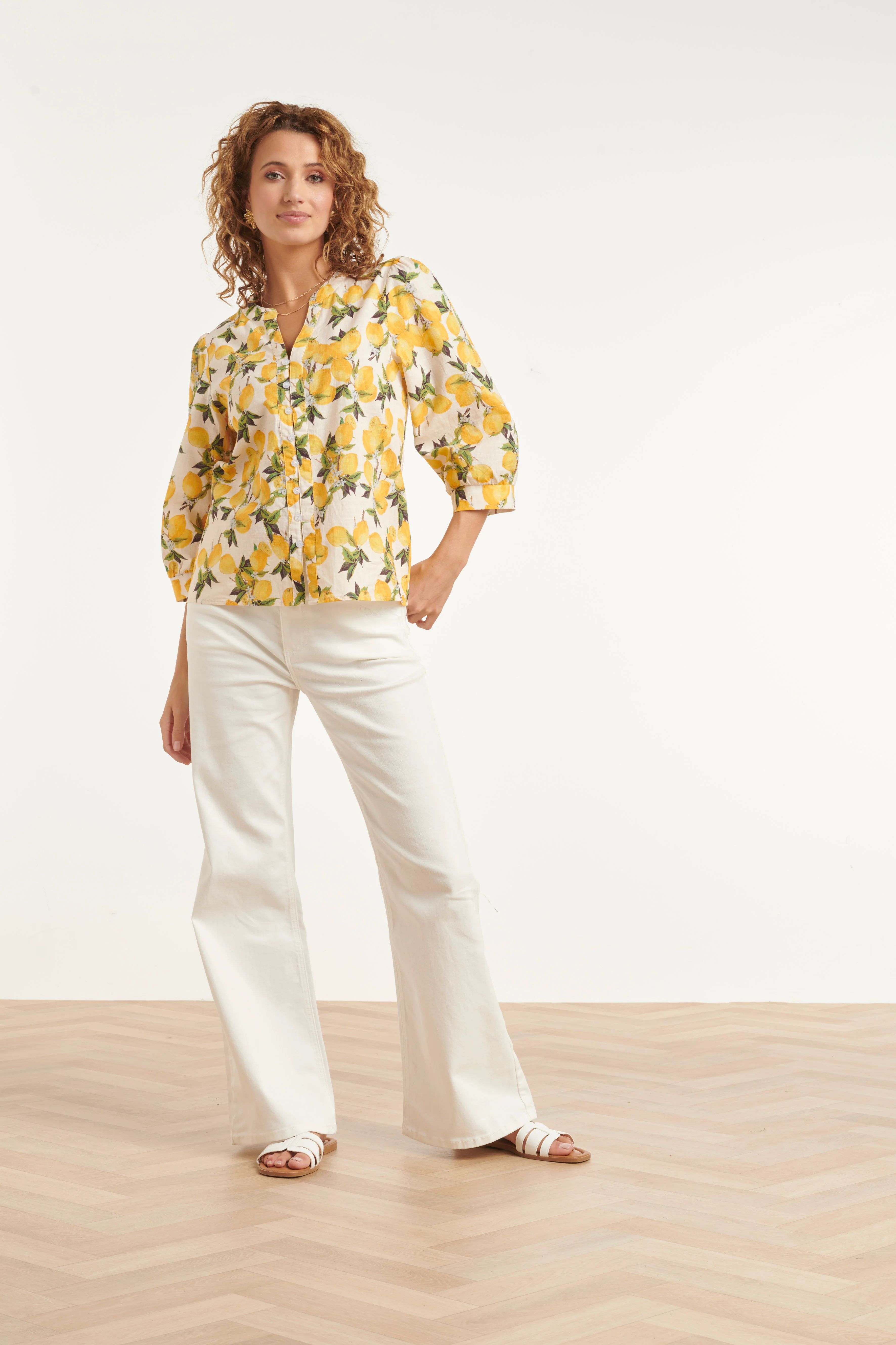 Blouse Met Citroenprint In Geel En Groen En Knoopsluiting | Off White - Yellow - Image 3