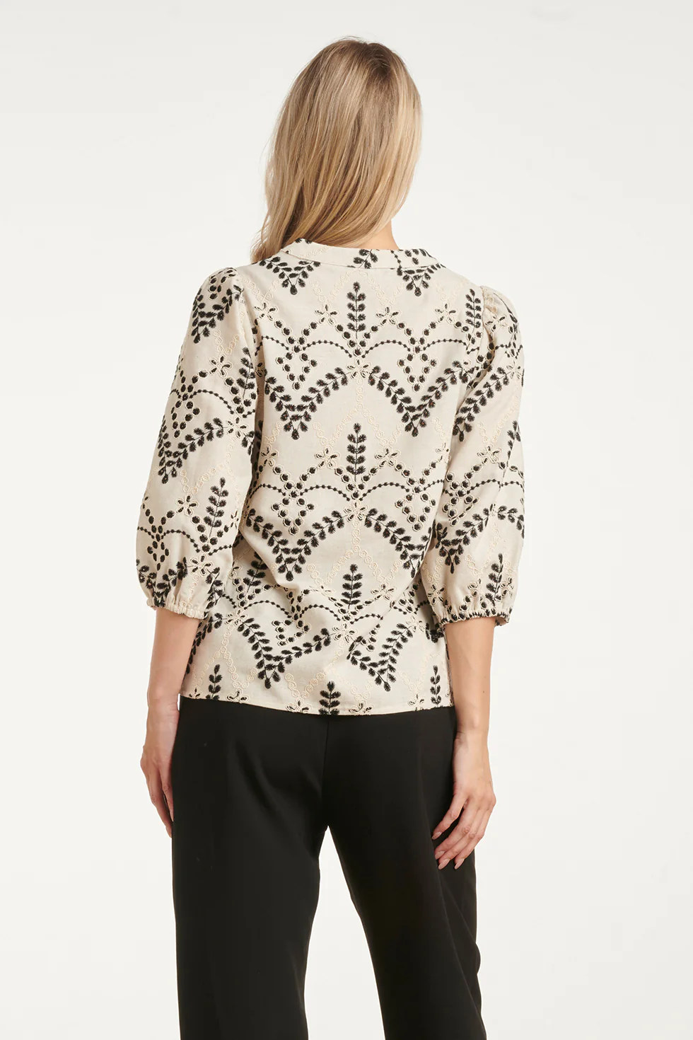 Blouse Met Gedetailleerd Borduurwerk En Ballonmouwen | Sand - Black - Image 6