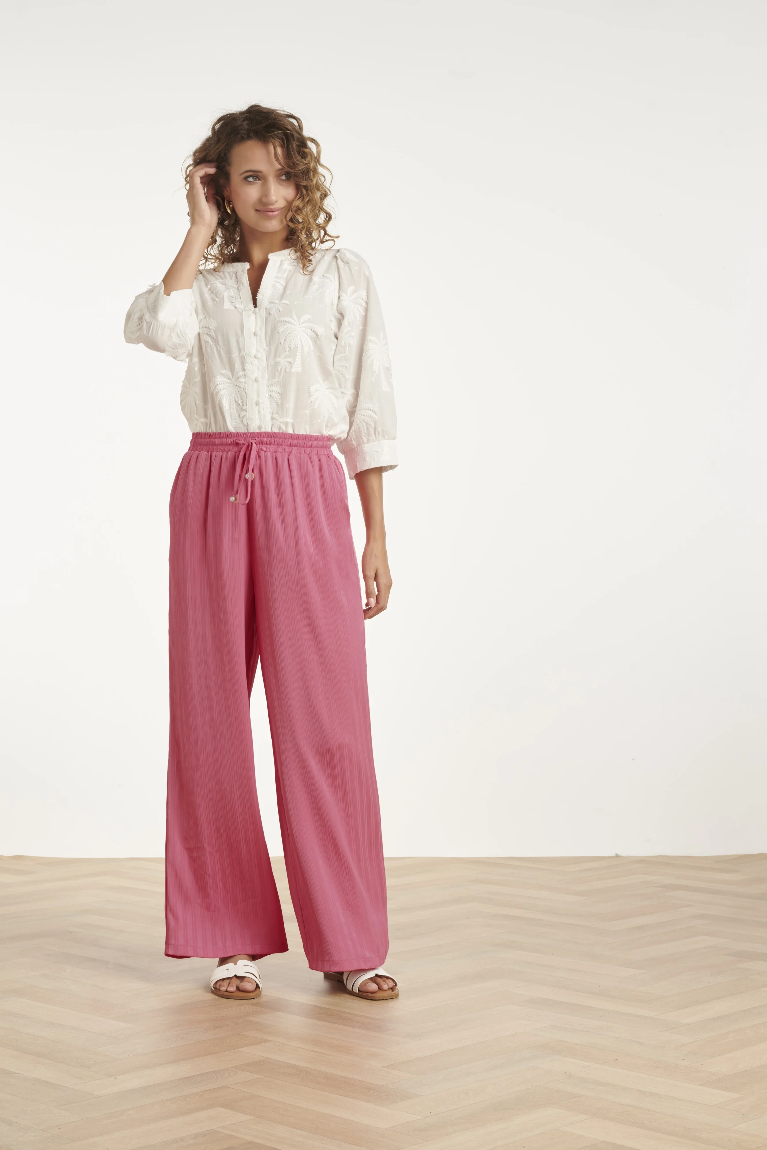 Blouse Met Tropisch Palmborduursel | White - Image 3
