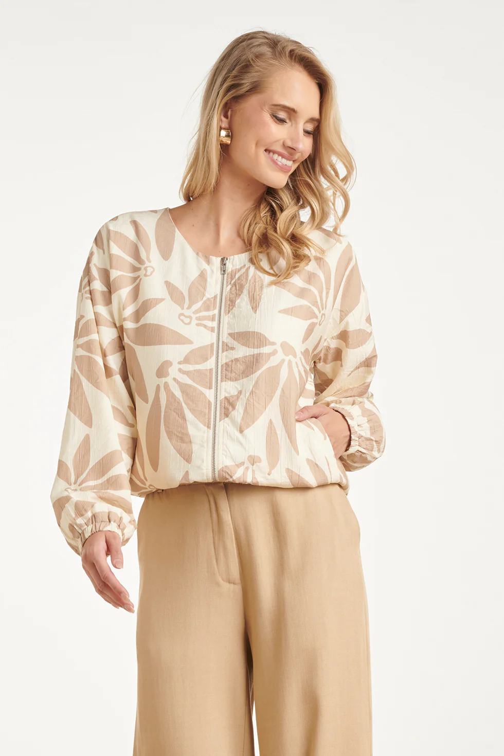Bomberjack Met Abstracte Bloemprint - Beige/Wit | Off White - Dark Sand