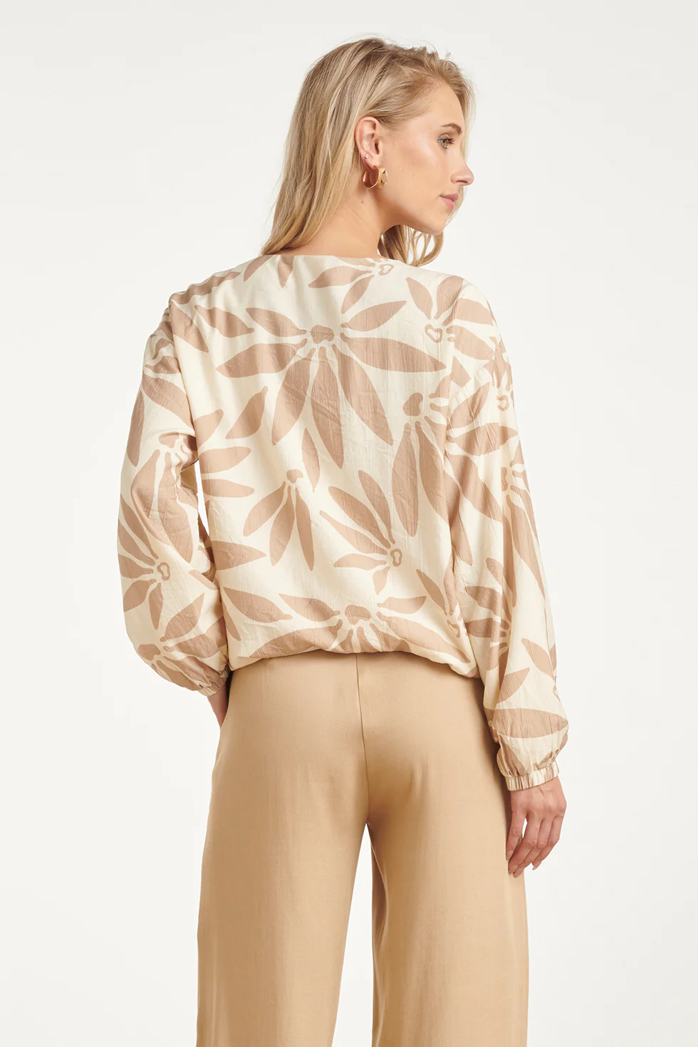 Bomberjack Met Abstracte Bloemprint - Beige/Wit | Off White - Dark Sand - Image 6