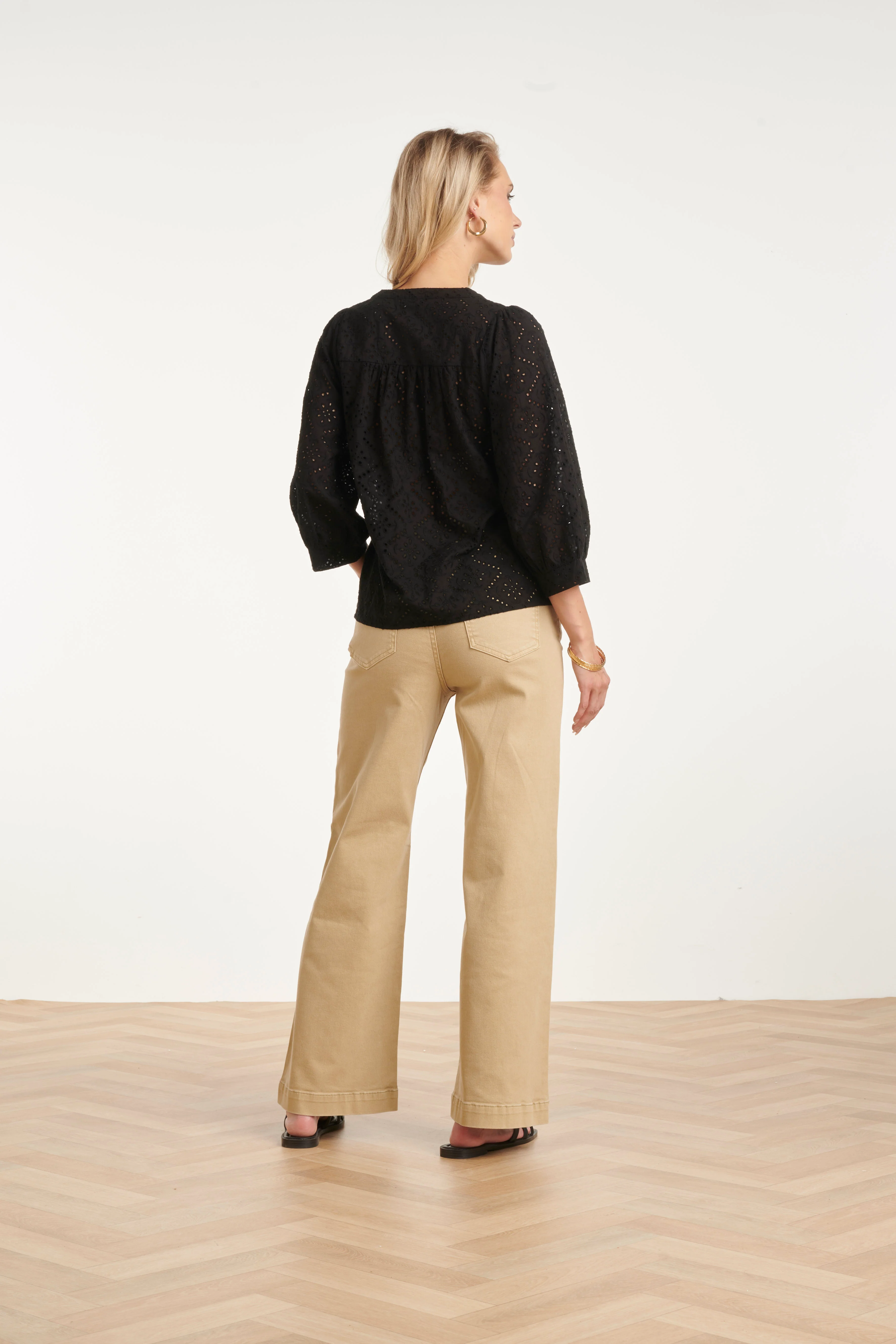 Broderie Blouse Met Knoopsluiting En Driekwart Mouwen | Black - Image 7