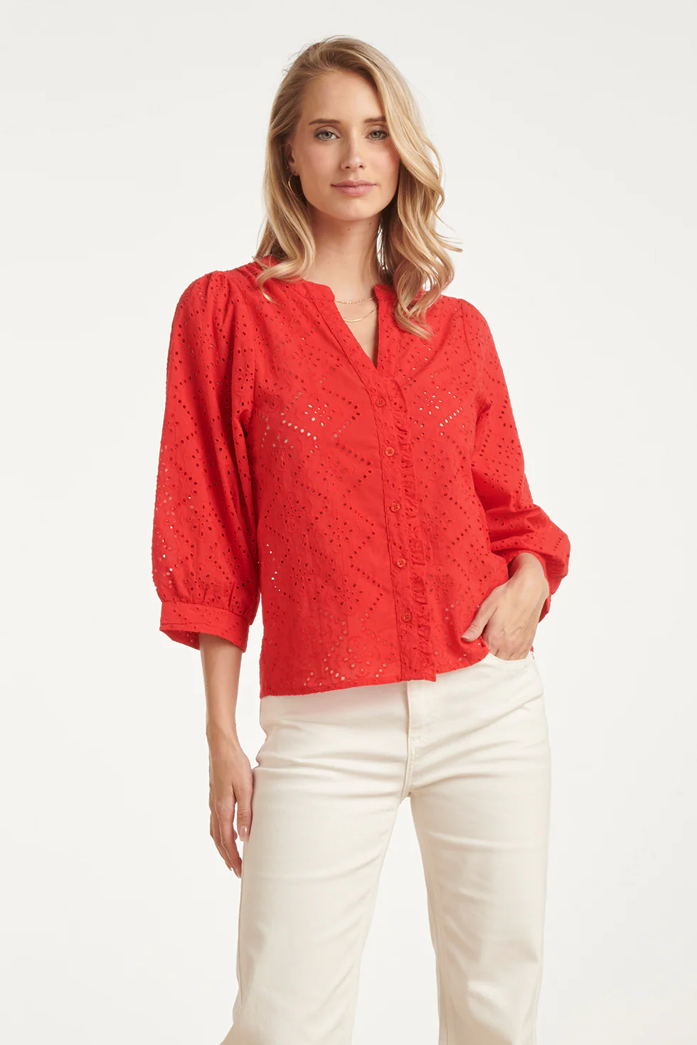 Broderie Blouse Met Knoopsluiting En Driekwart Mouwen | Red - Image 2