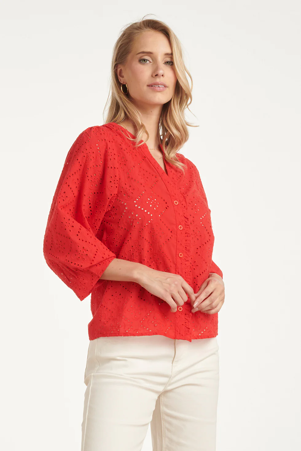 Broderie Blouse Met Knoopsluiting En Driekwart Mouwen | Red - Image 8