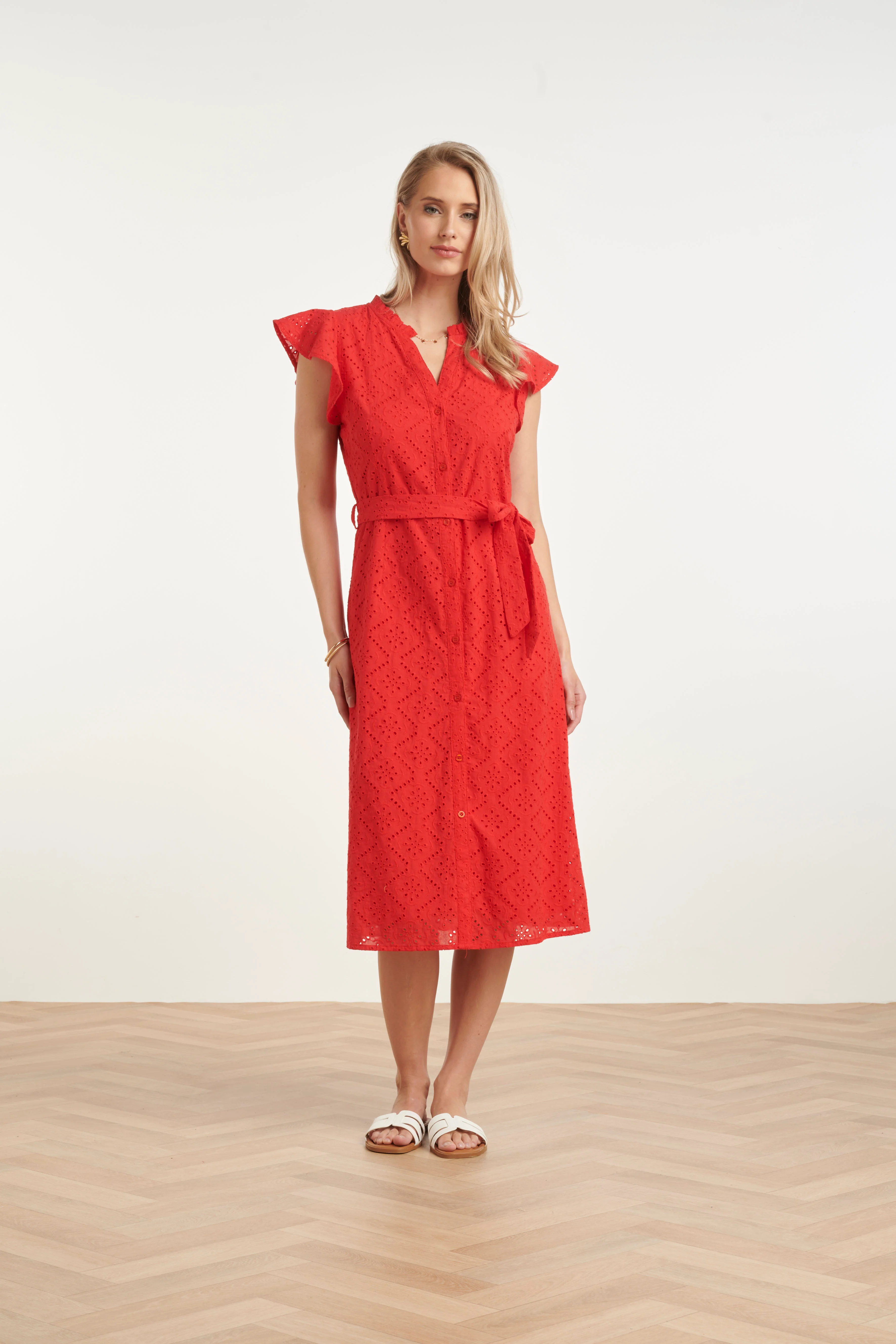 Broderie Doorknoopjurk Met Flutter Mouwen | Red - Image 3