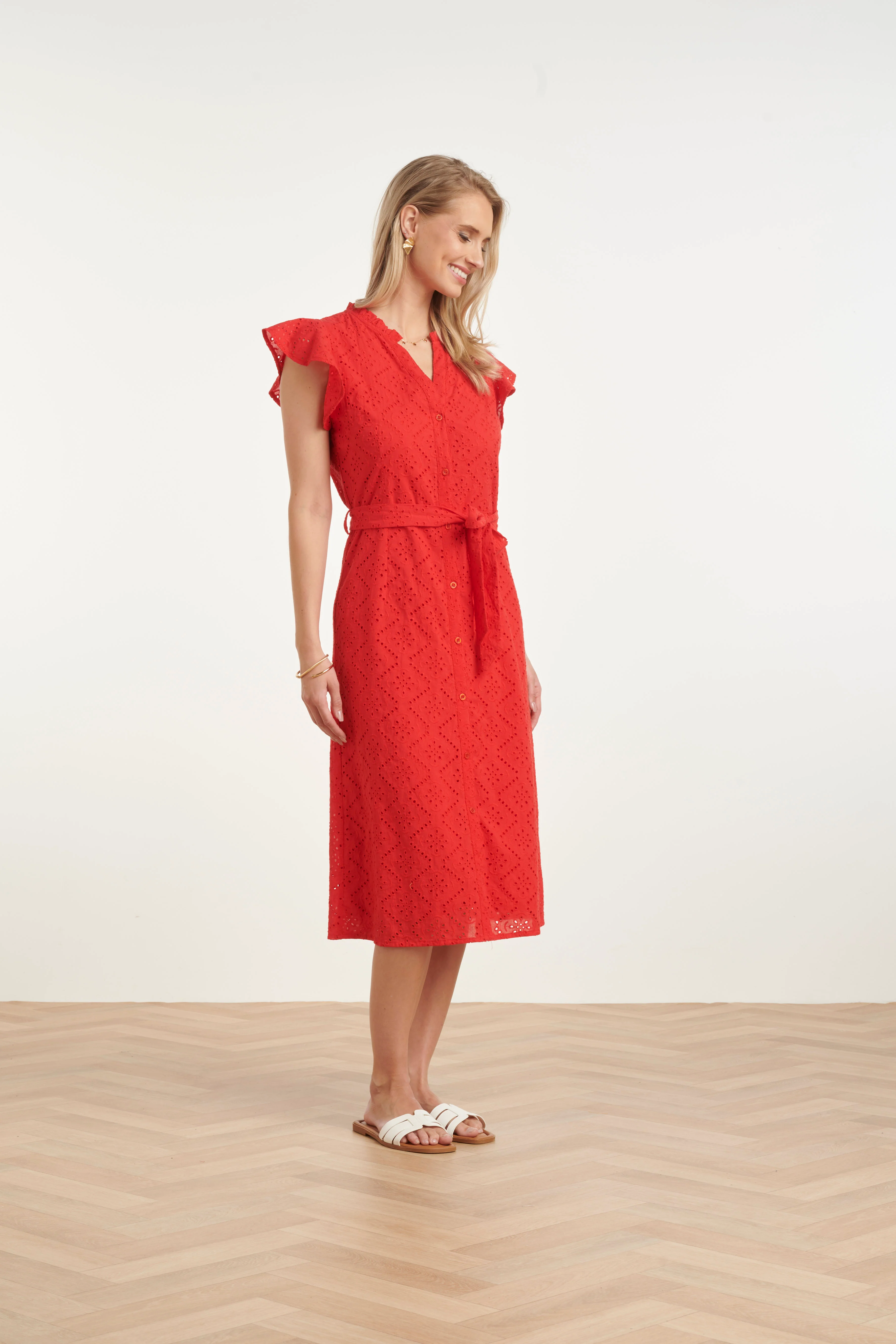 Broderie Doorknoopjurk Met Flutter Mouwen | Red - Image 5