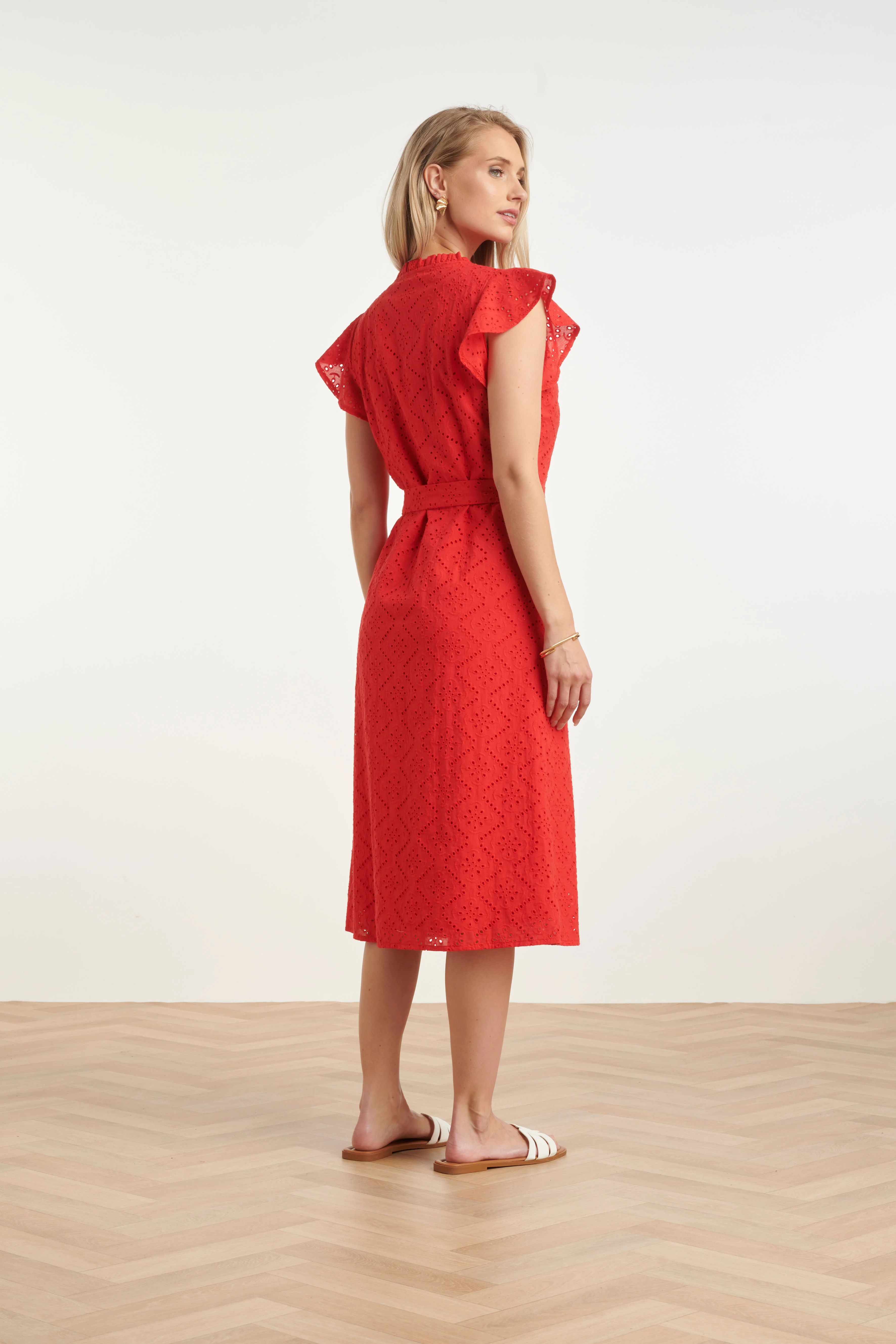 Broderie Doorknoopjurk Met Flutter Mouwen | Red - Image 7