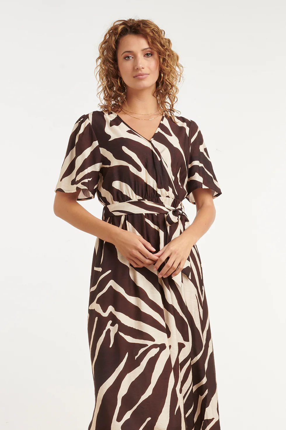 Crème Jurk Met Bruine Abstracte Print En Tailleceintuur | Off White - Brown - Image 3