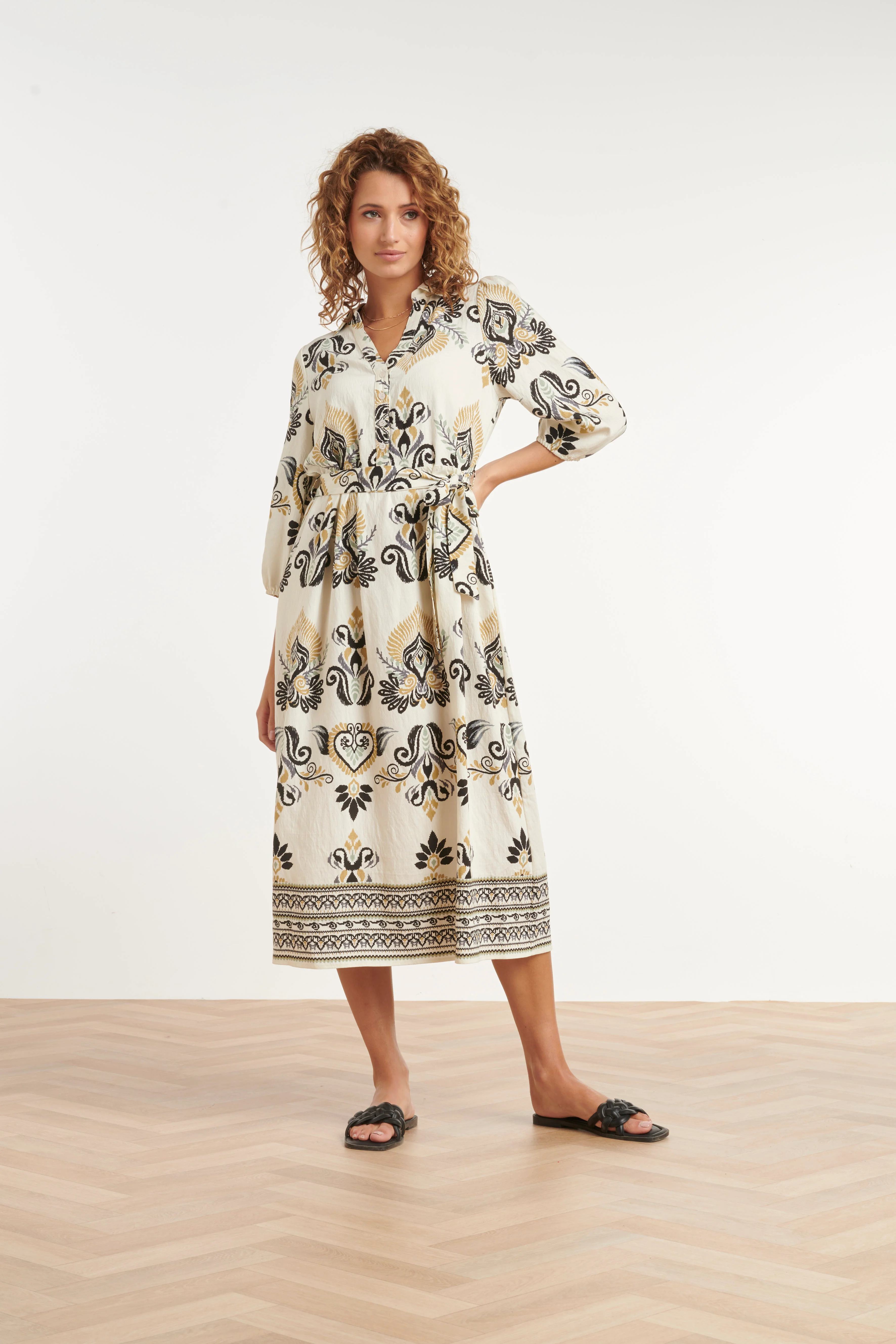 Crème Midi Jurk Met Ornament Print En Tailleceintuur | Muticolour