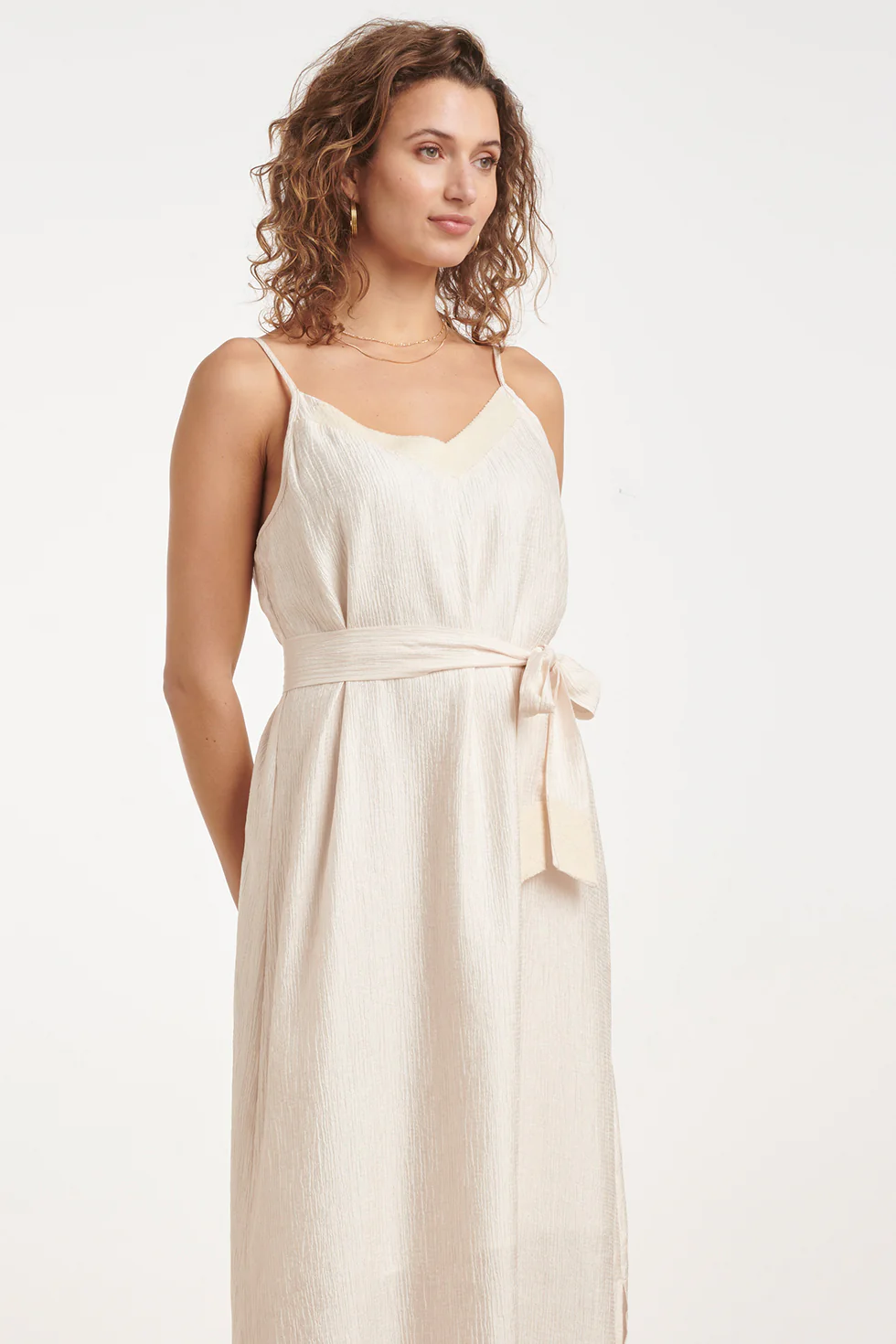 Crème Midi Jurk Met Spaghettibandjes En Ceintuur | Off White - Image 4