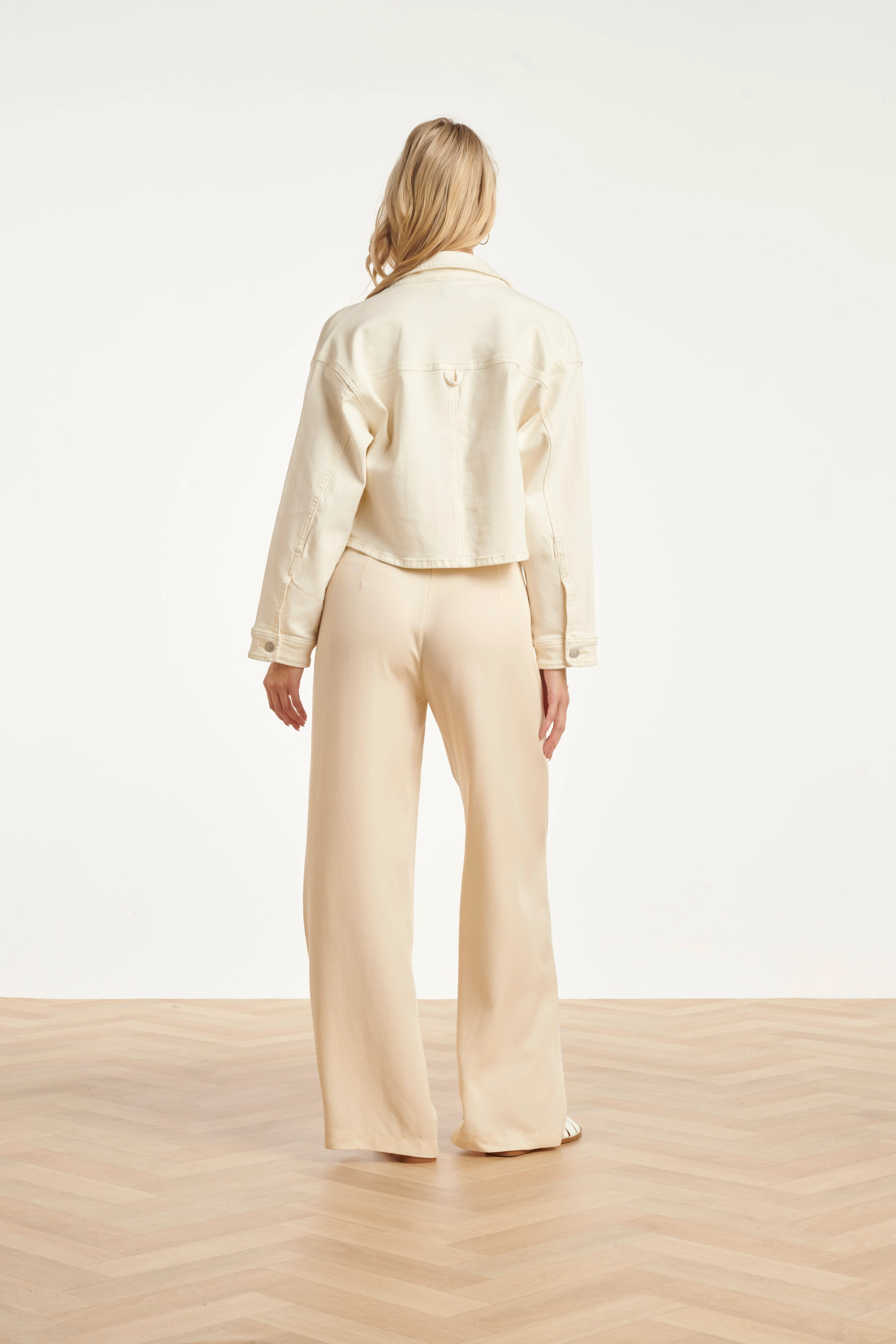 Dames Cropped Denim Jack Met Borstzakken | Off White - Image 11