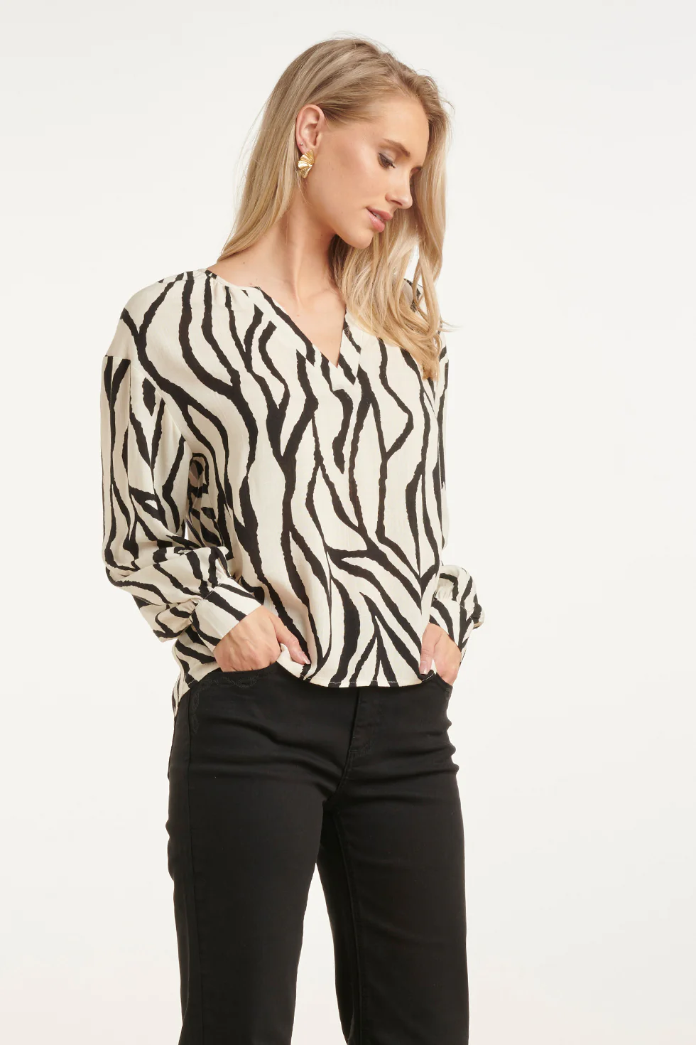 Dames Top Met Abstracte Zebra Print In Off-White En Zwart | Off White - Black - Image 4