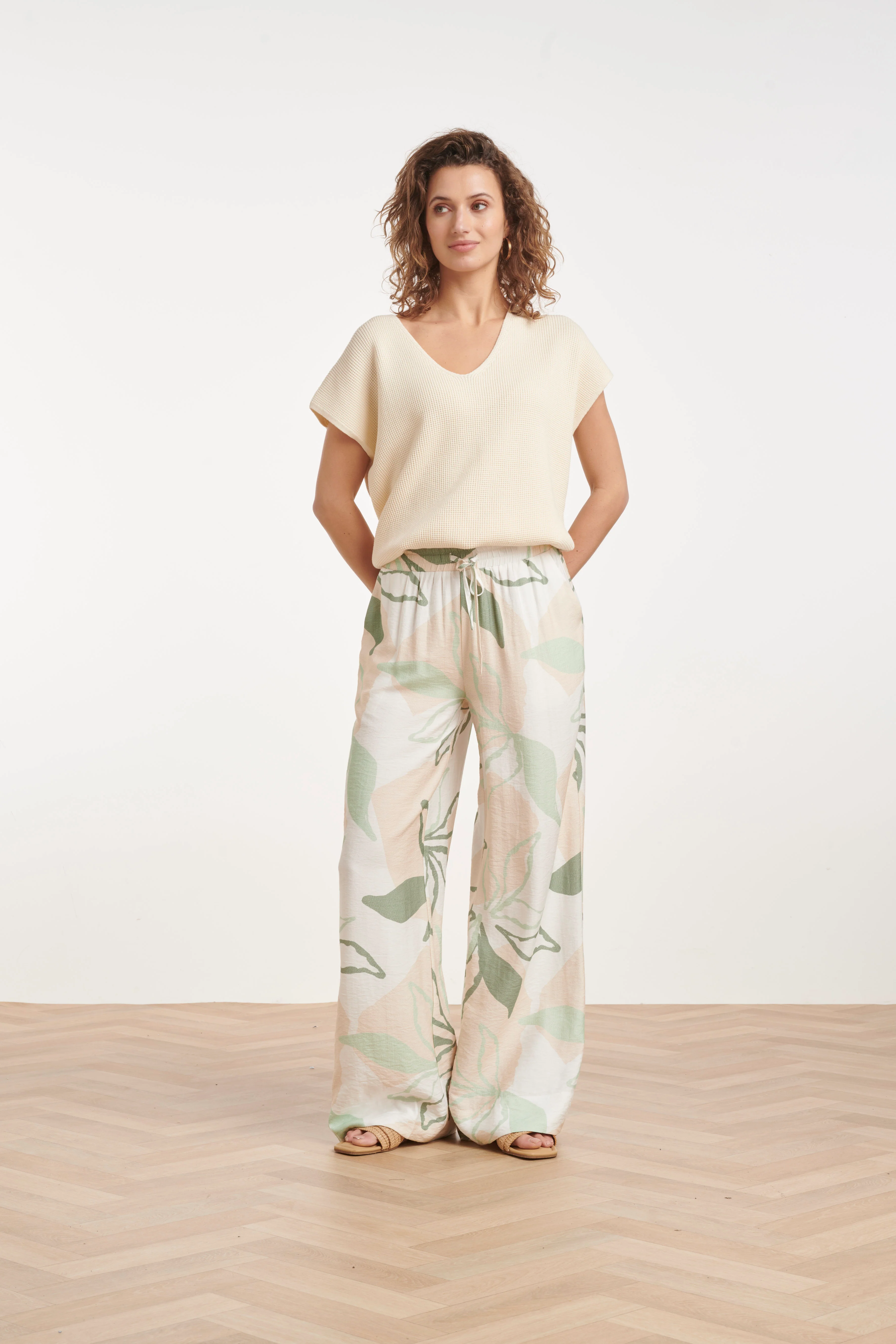 Dames Top Met V-Hals En Trekkoord | Off White - Image 4