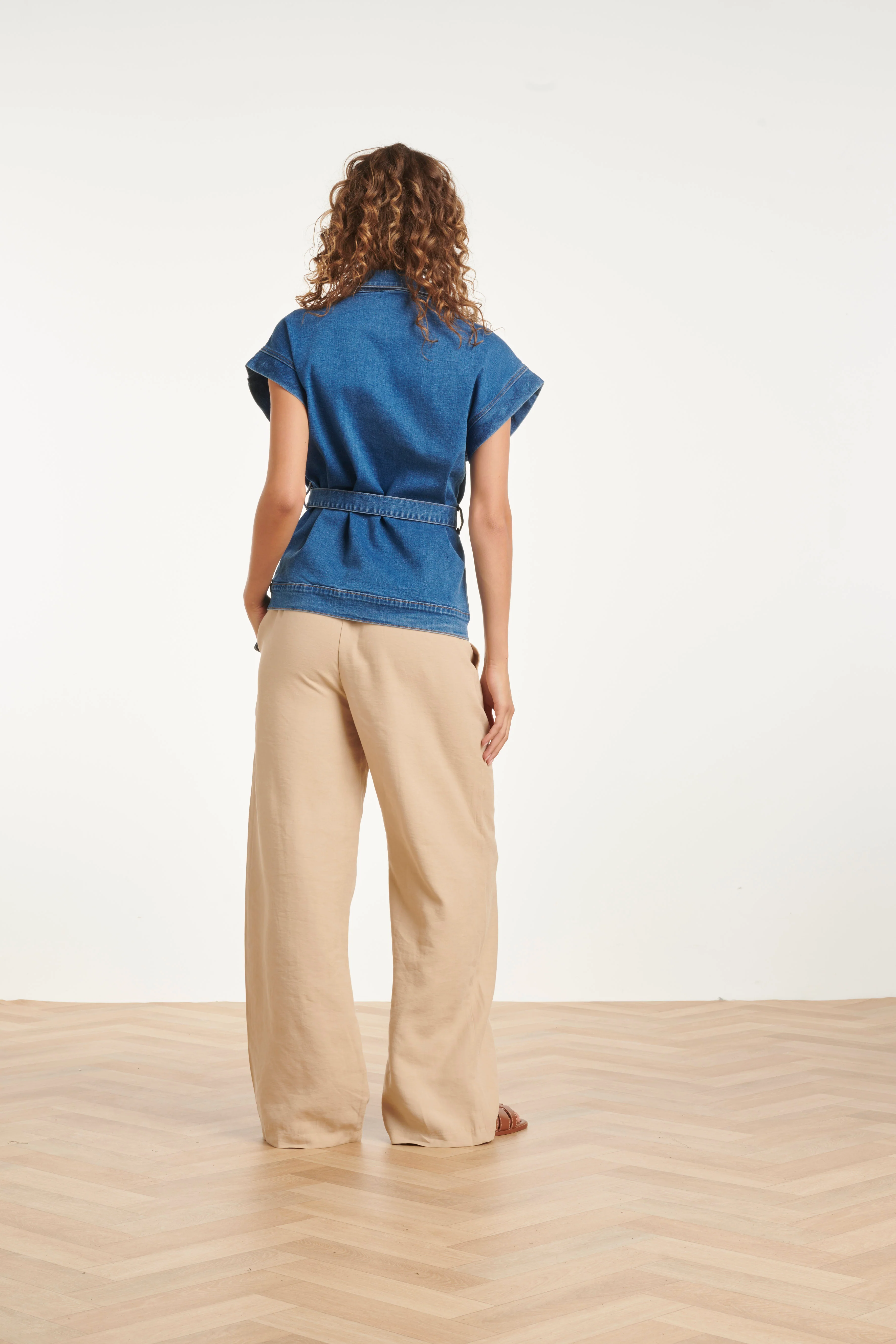 Denim Gilet Met Knoopsluiting En Kapmouwen | Medium Blue Denim - Image 9